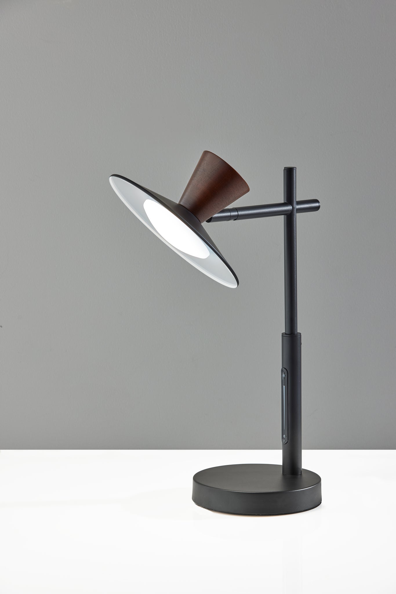 Elmore LED Desk Lamp w. Smart Switch-Lighting-DECOROLALA