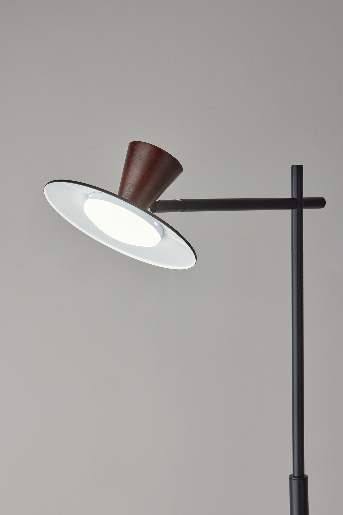 Elmore LED Floor Lamp w. Smart Switch-Lighting-DECOROLALA