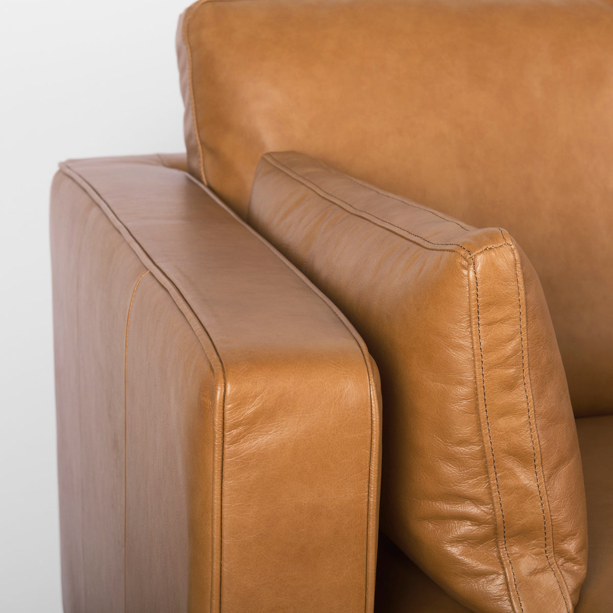 Elton 111.4L x 68.1W x 34.3H Tan Leather Right Chaise Sectional-Sofa & Sectionals-DECOROLALA