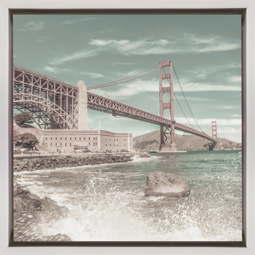 GOLDEN GATE BRIDGE Coastline Impression | urban vintage style-canvas-DECOROLALA