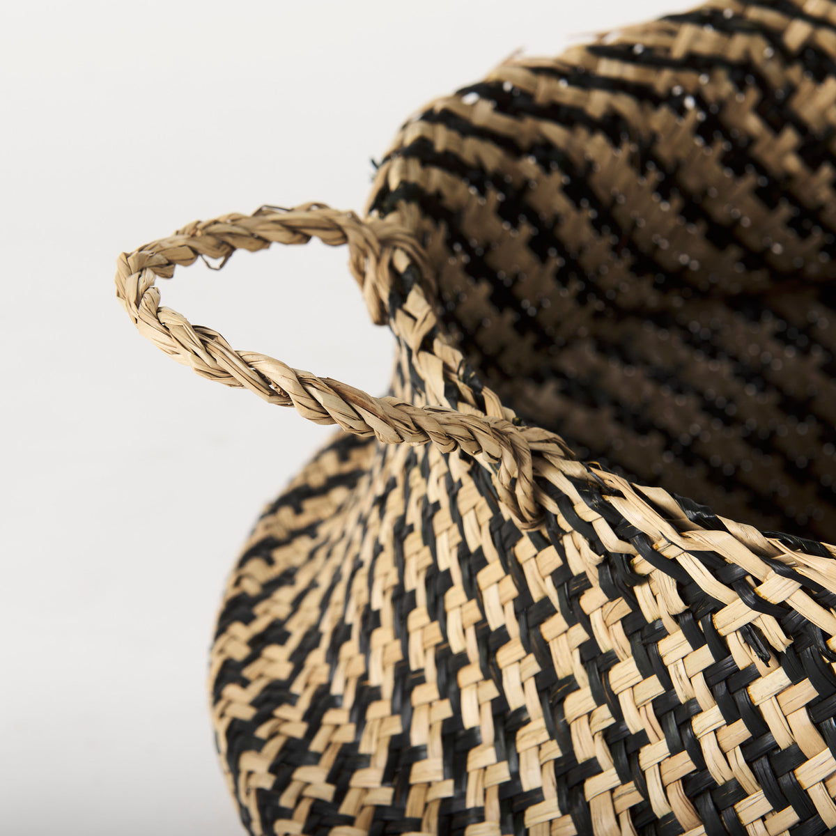 Gaia (Set of 3) Light and Dark Brown Cross Patterend Belly Seagrass Basket-Decorative Baskets-DECOROLALA