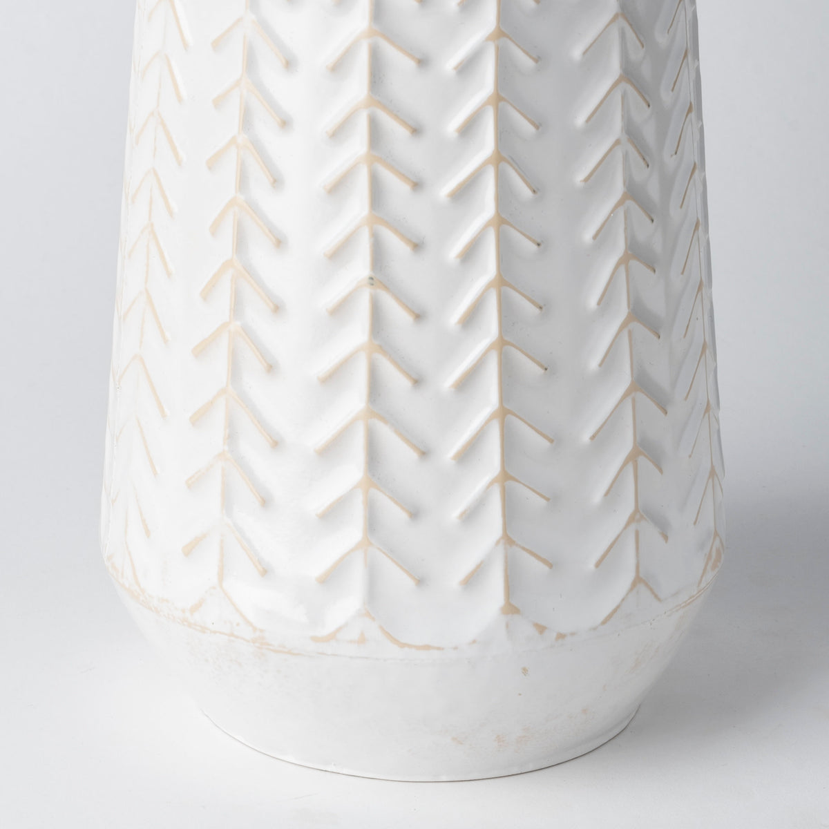 Gemma III Metal Glossy Green/ Chevron Vase-Vase-DECOROLALA
