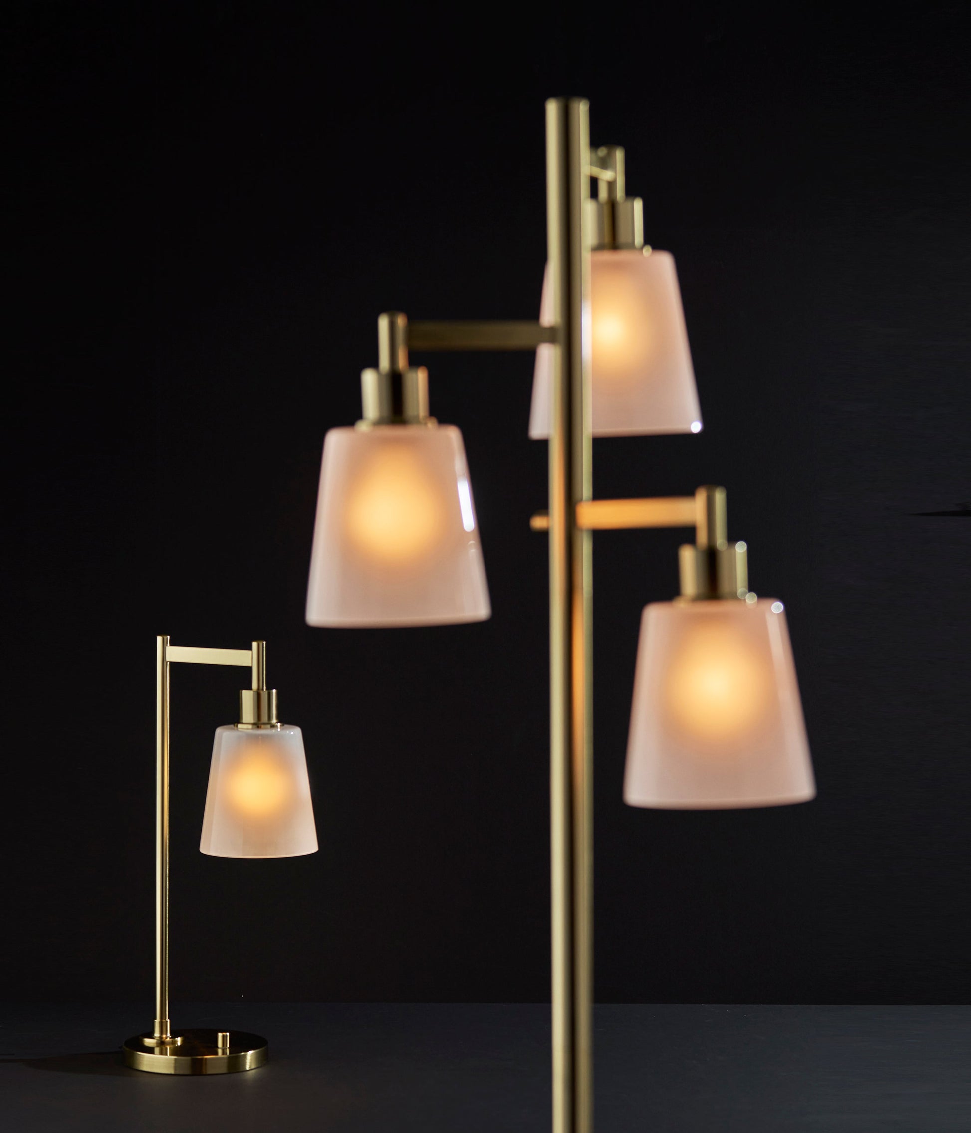 Gio Desk Lamp-Lighting-DECOROLALA