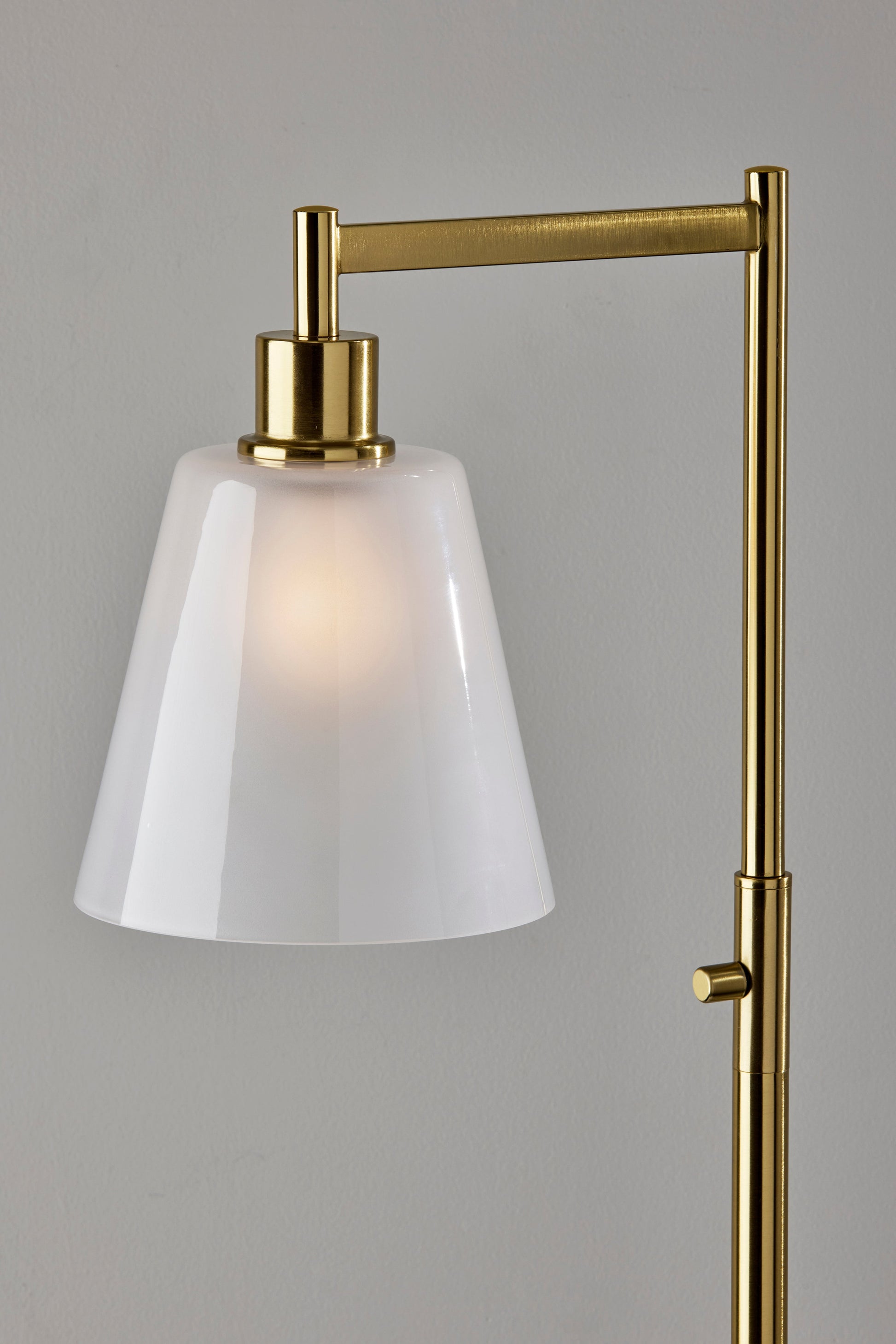 Gio Floor Lamp - Antique Brass 56" Geometric-Lighting-DECOROLALA