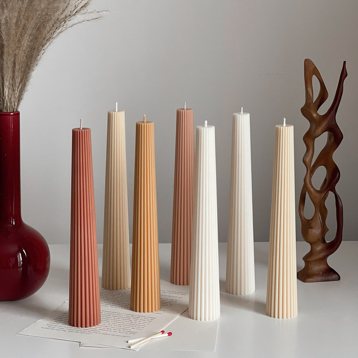Greko Column Ribbed Candle-Candles-DECOROLALA