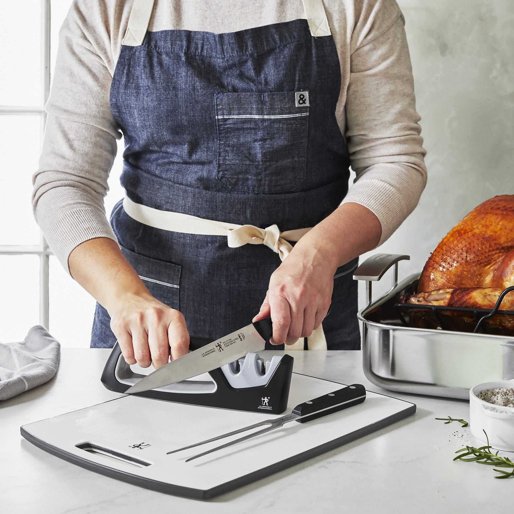 HENCKELS 2-Stage Handheld Knife Sharpener - Black-Knife Sharpener-DECOROLALA