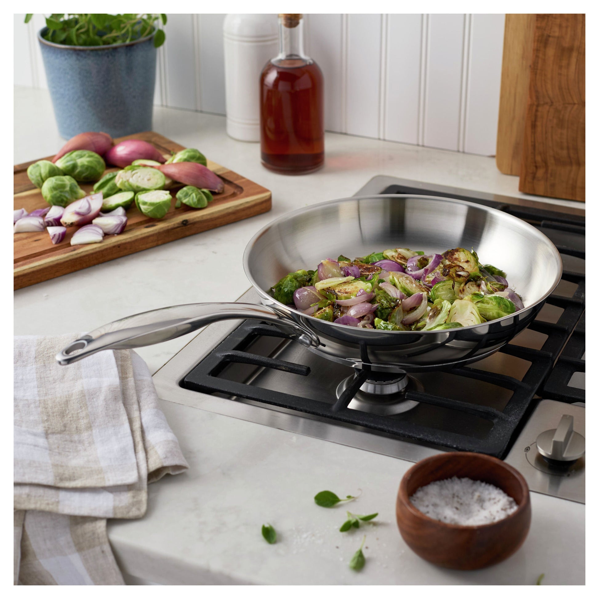 HENCKELS Aragon 10" Stainless Steel Frying Pan-Frying Pan-DECOROLALA