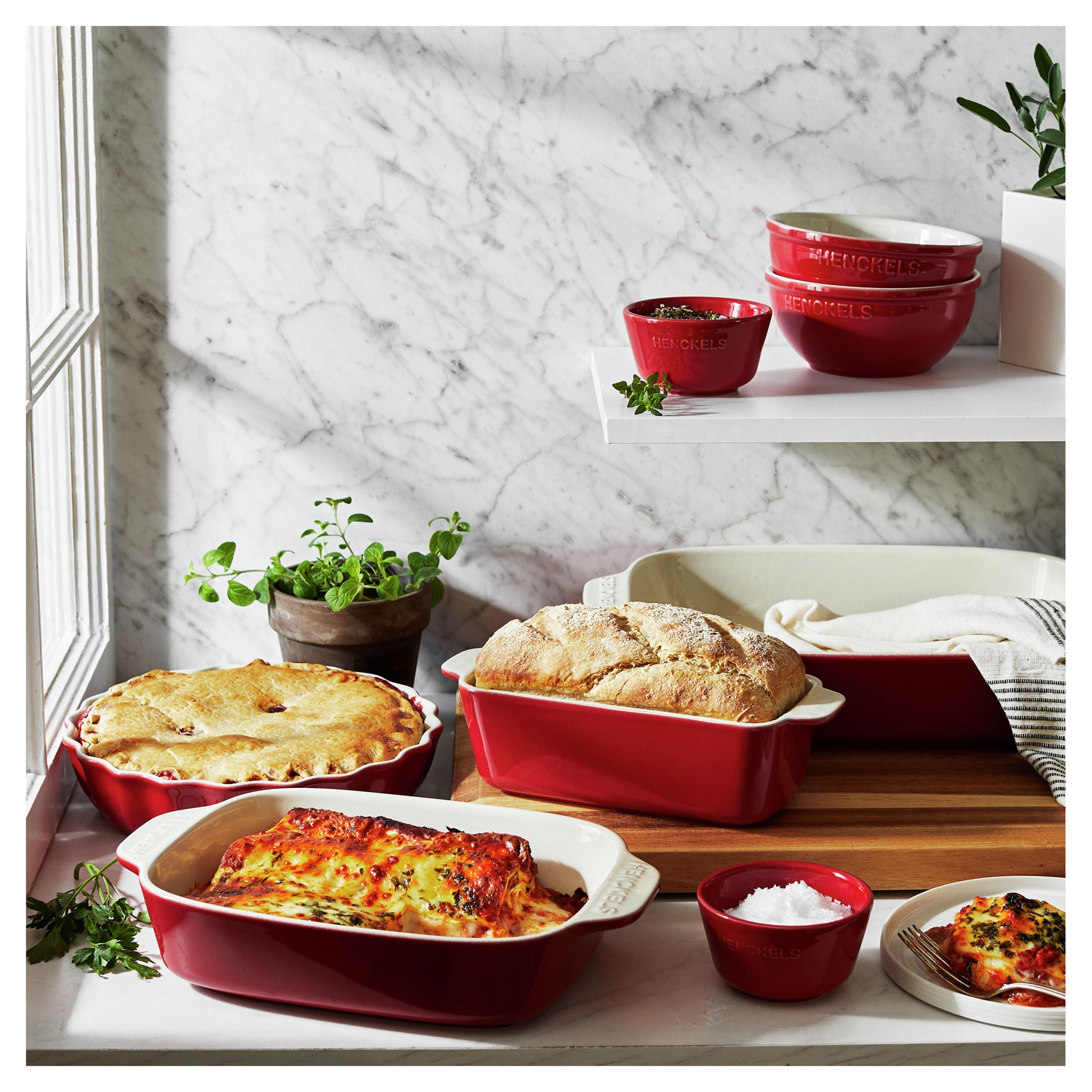 HENCKELS Ceramic 8 Piece Bakeware Set, Cherry-Bakeware Set-DECOROLALA