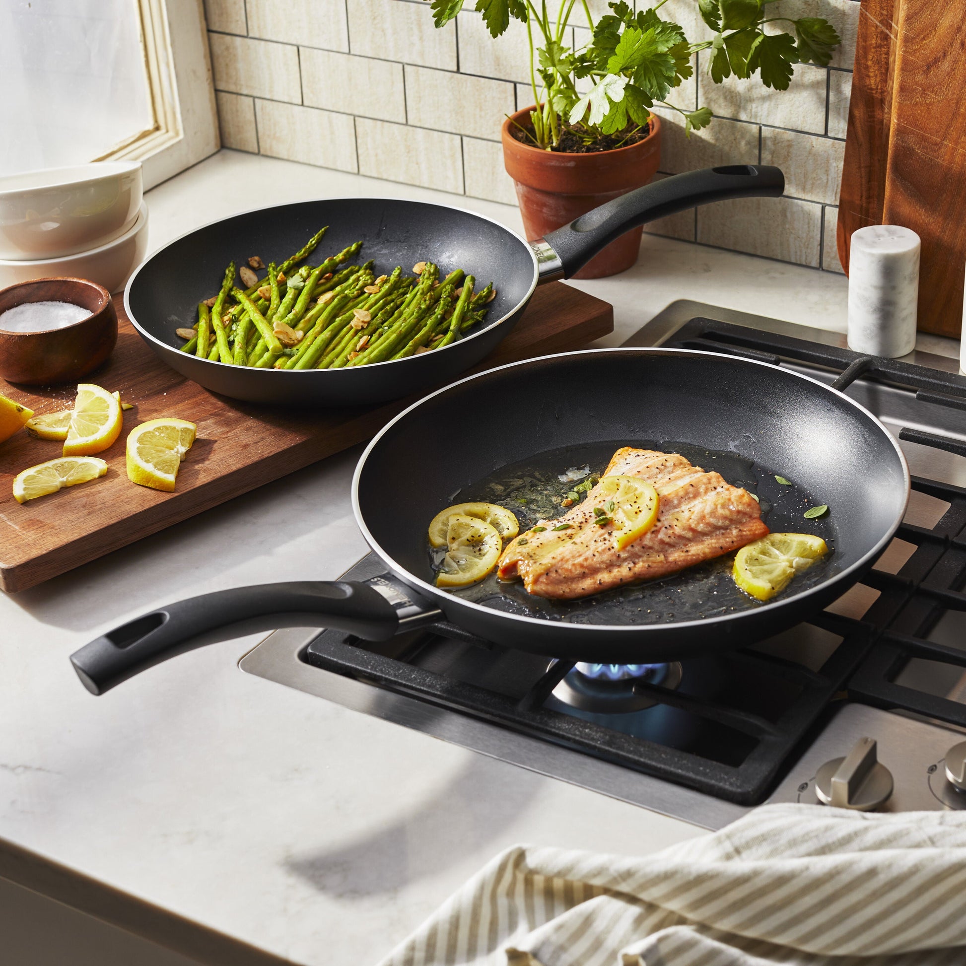 HENCKELS EverLift 2-Piece Frypan Set - 10" & 12" Black-Frying Pan-DECOROLALA