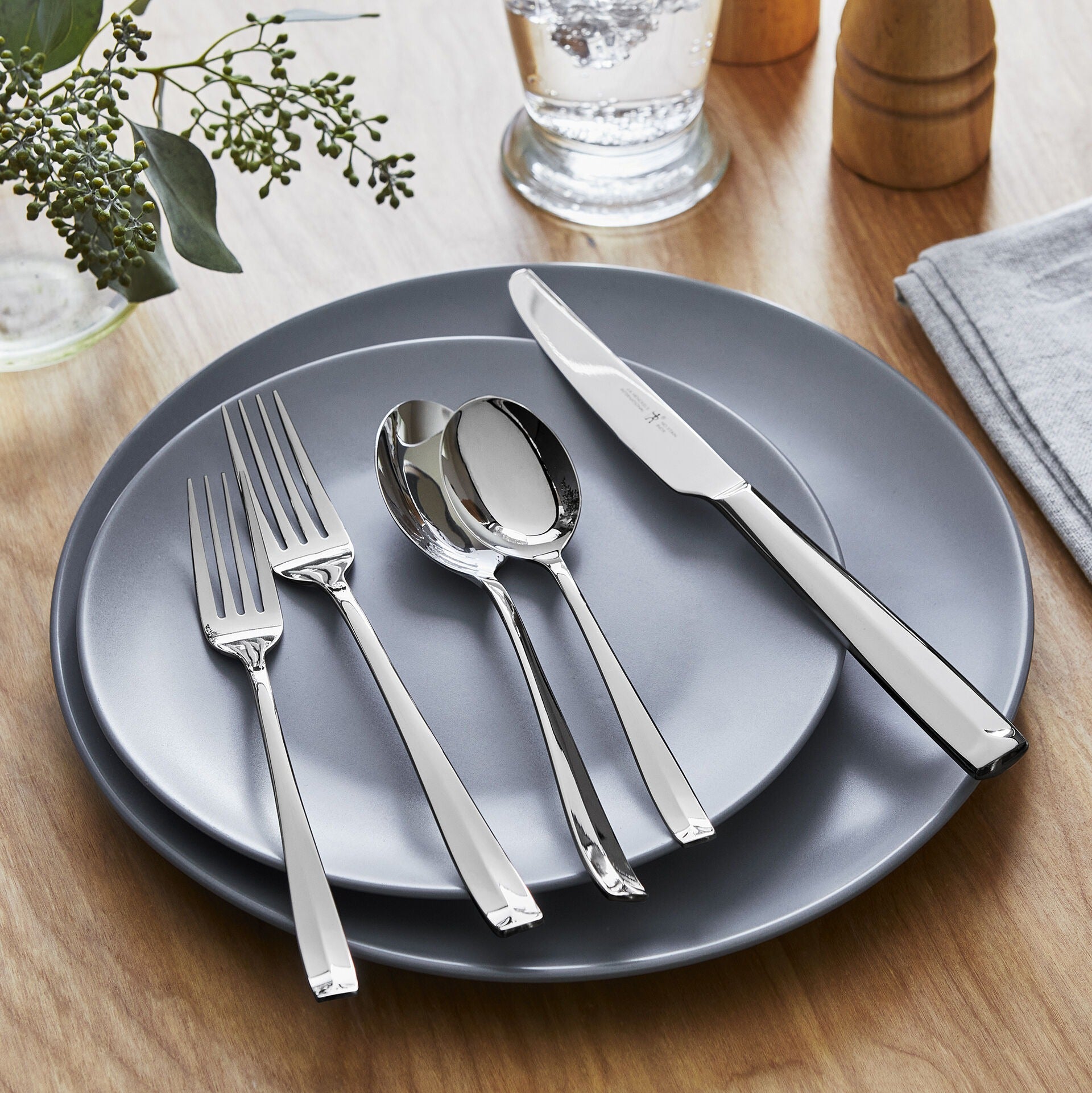 HENCKELS Lani 20 Piece Menu Set-Flatware-DECOROLALA