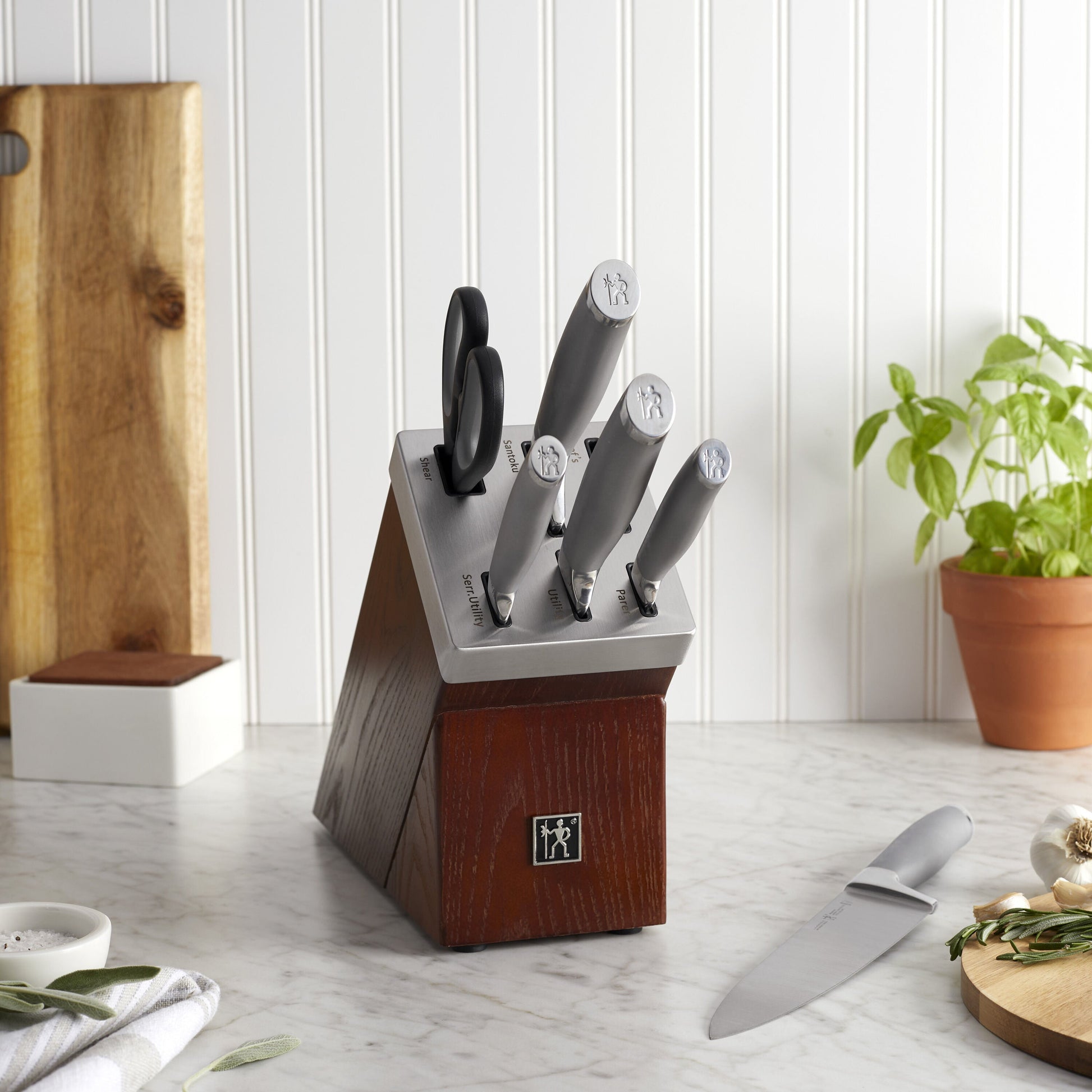 HENCKELS Modernist 7 Piece, Knife Block Set, Brown-n/a-DECOROLALA