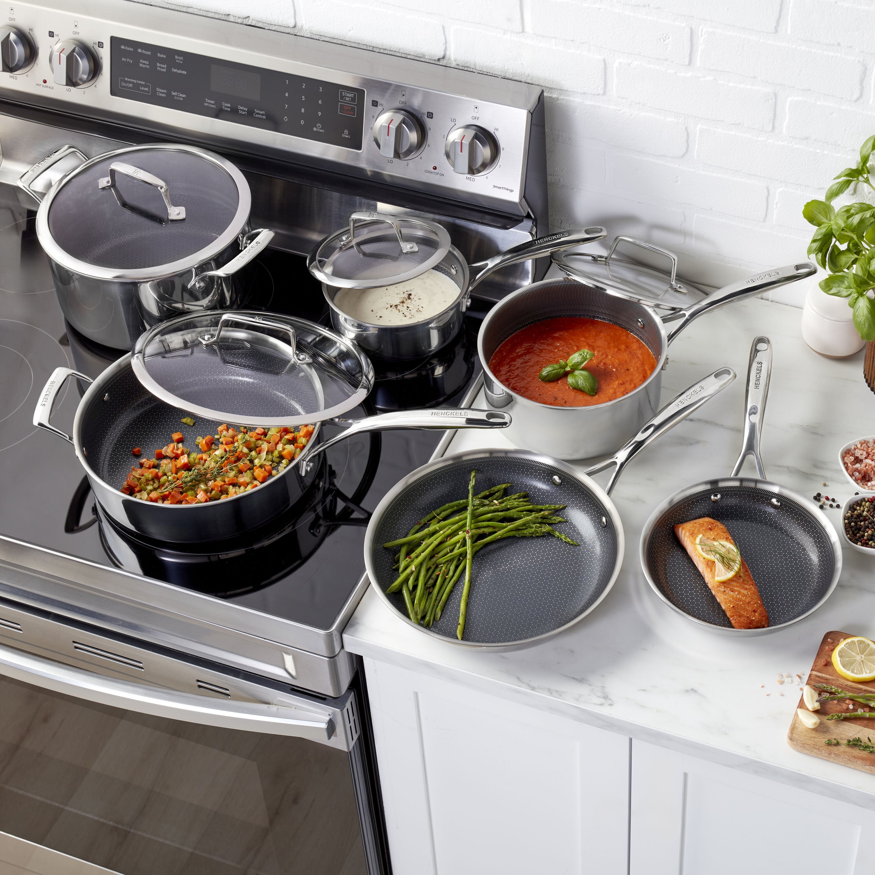 HENCKELS Paradigm Ceramic 10pc Cookware Set Stainless Steel-DECOROLALA