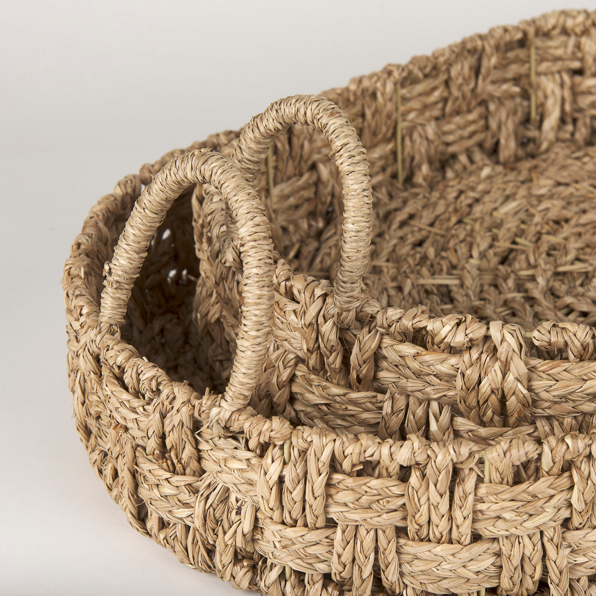 Haini Set of 2 Large Basketweave Seagrass Trays w/ Loop Handles-Trays-DECOROLALA
