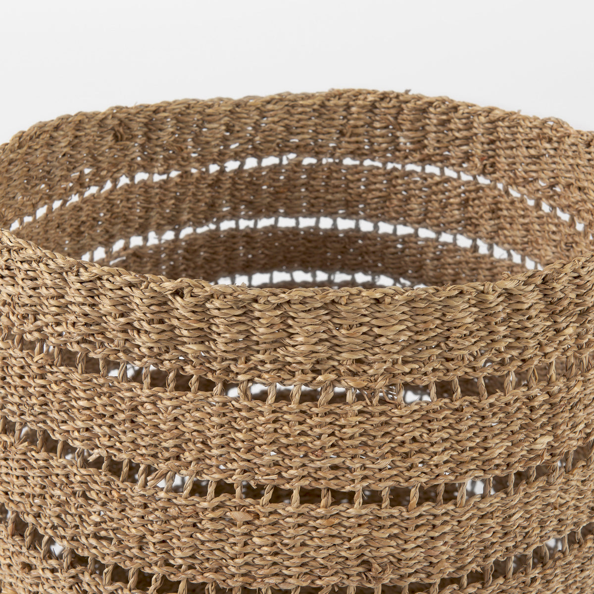 Hayes 17.7L x 17.7W x 11.8H (Set of 2) Medium Brown Seagrass Round Basket with Stripe Pattern-Decorative Baskets-DECOROLALA