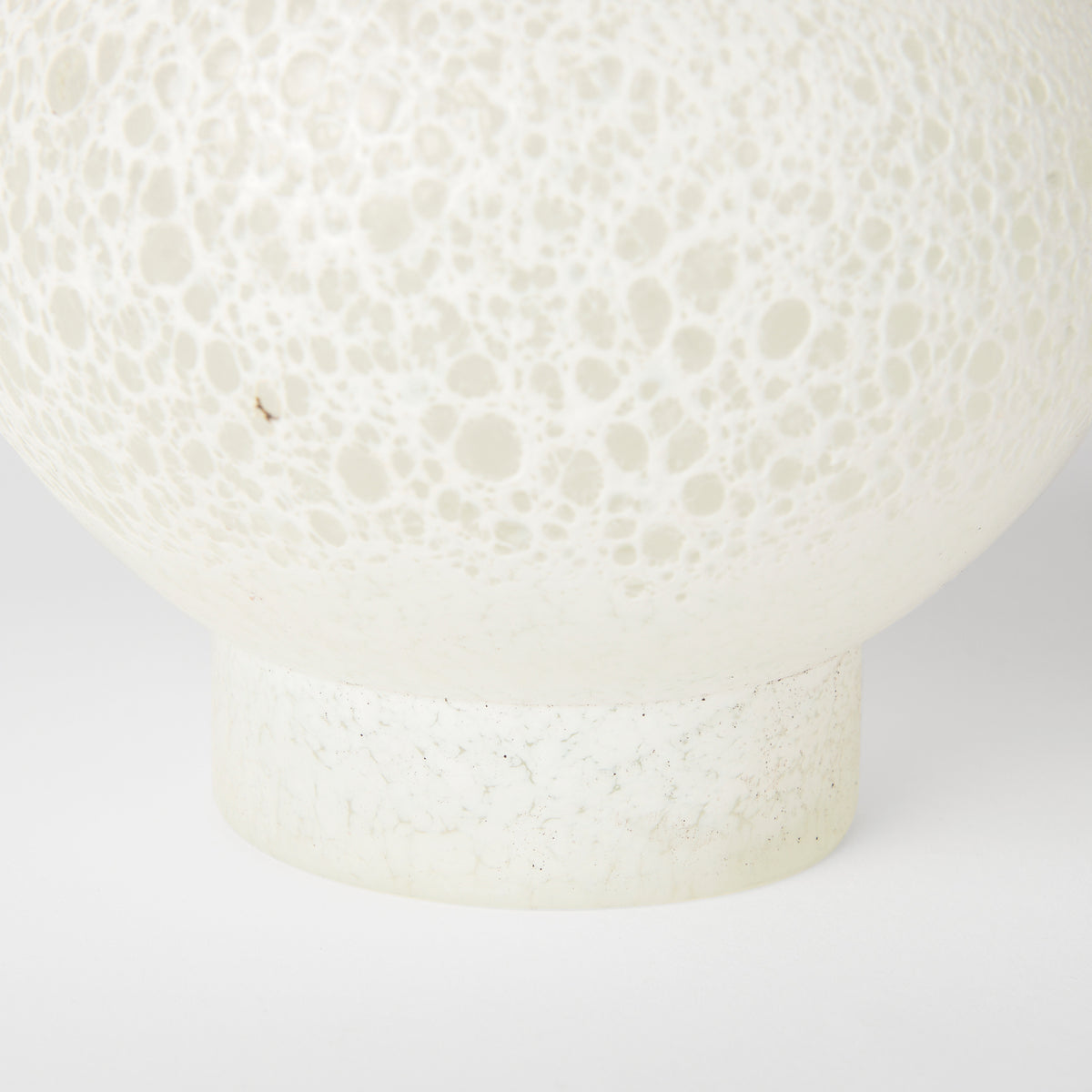 Heket Short White Glass Vase-Vase-DECOROLALA