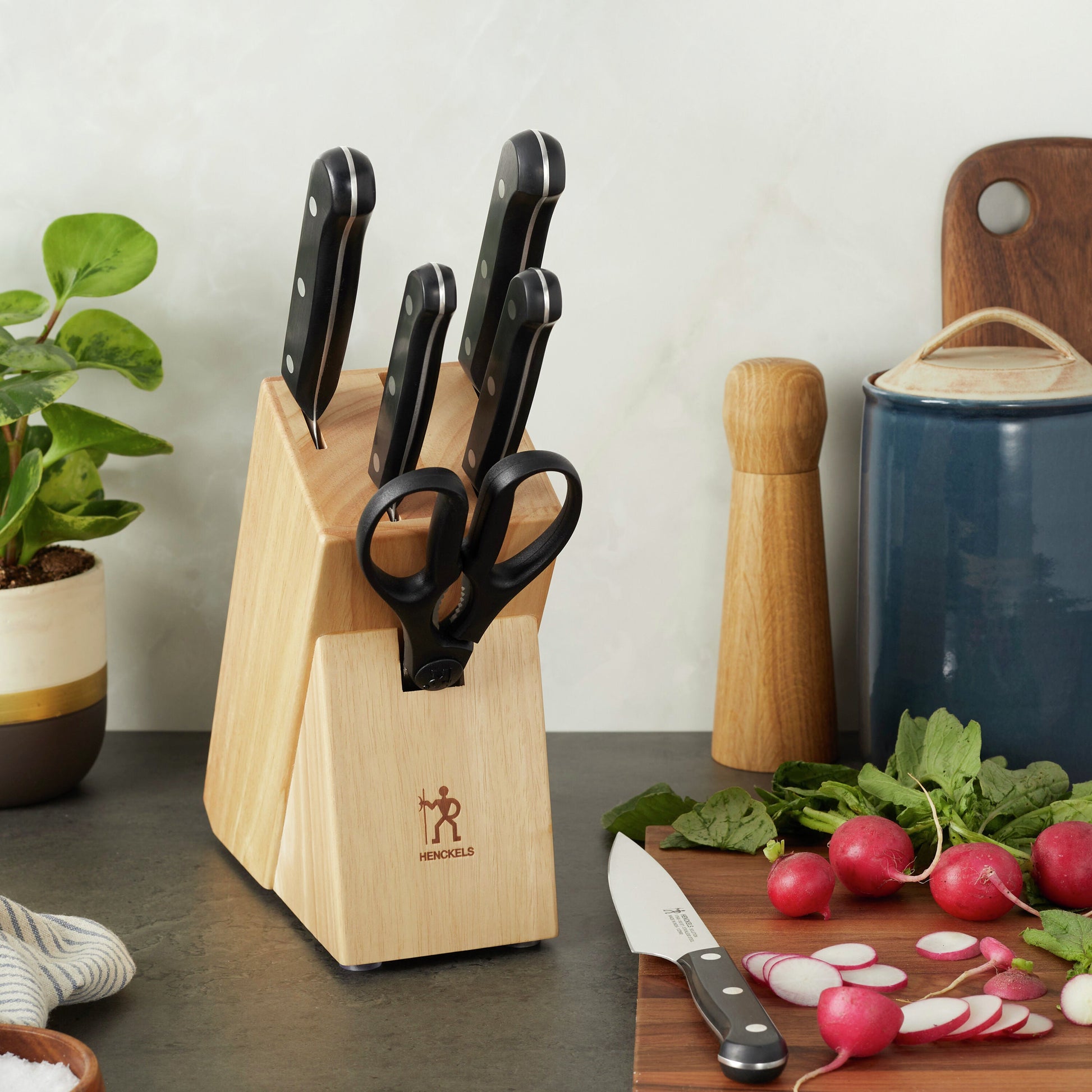 Henckels Solution 7 Piece Knife Block Set-DECOROLALA