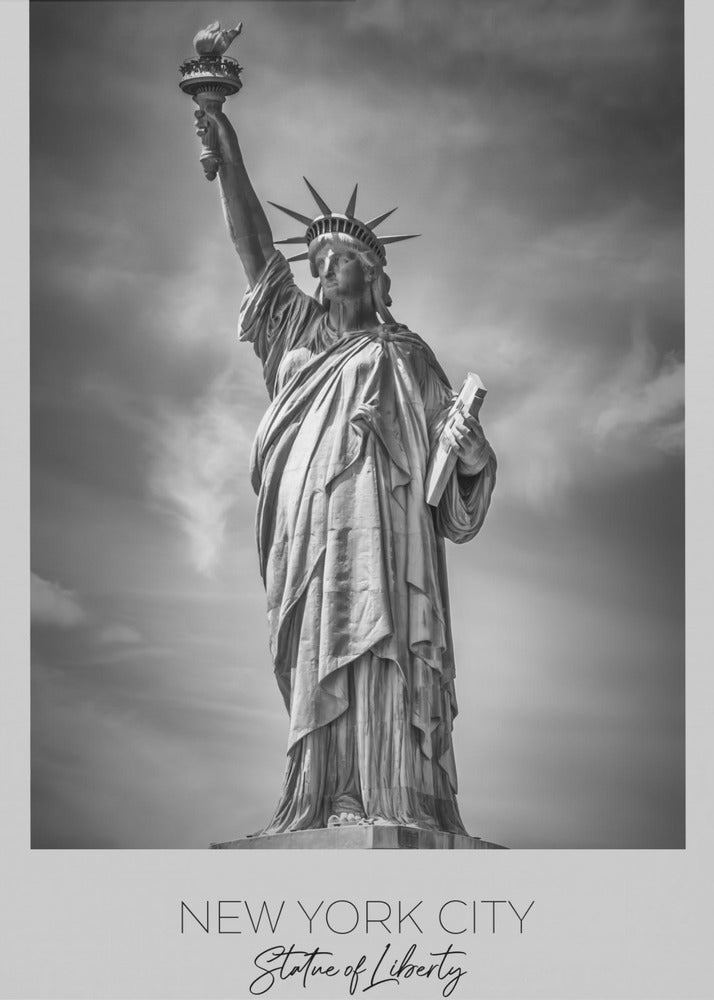 In focus: NEW YORK CITY Statue of Liberty-Canvas Print-DECOROLALA