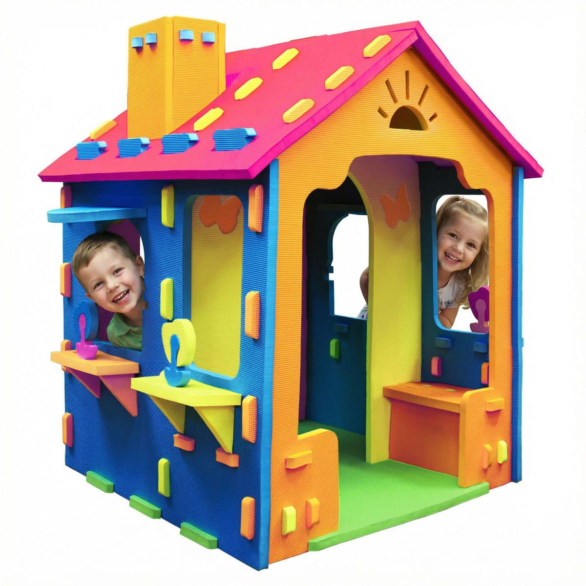 Maisonnette d'intérieur avec toit et cheminée pour jeux créatifs