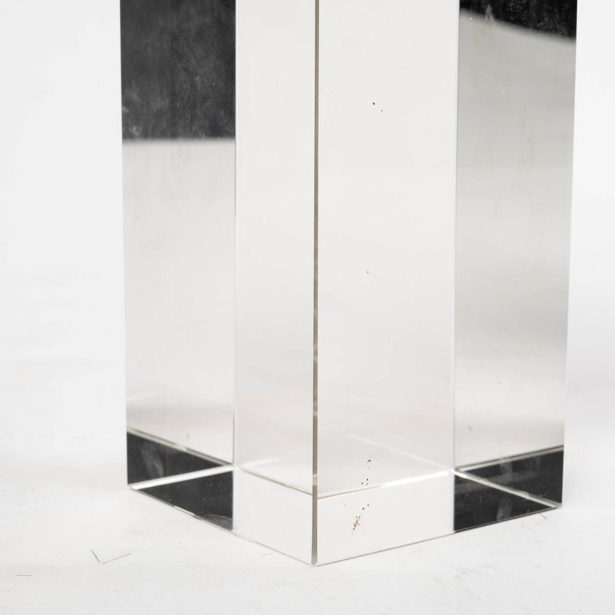 Isla Large White Resin Coral Decor on Glass Base - 5"x5"-Objects-DECOROLALA