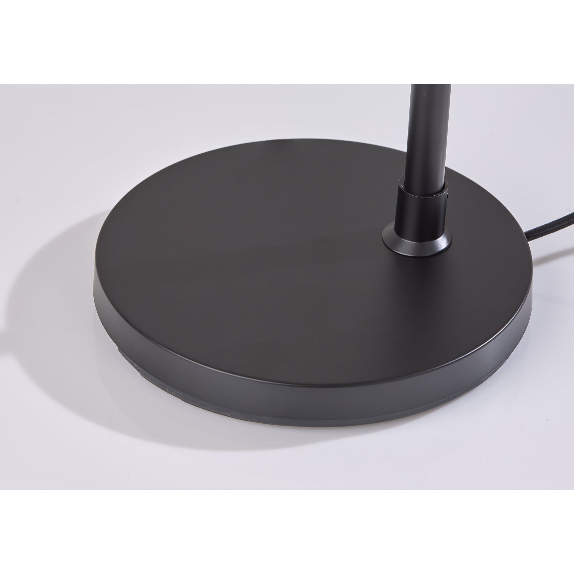 Jeffrey Floor Lamp with Shelf and USB Charging-Lighting-DECOROLALA