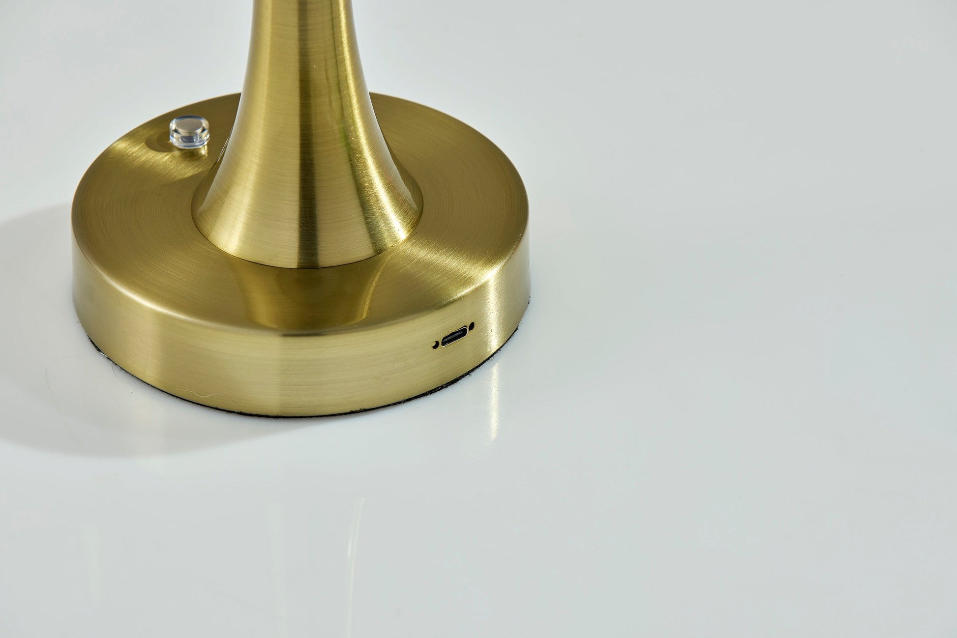 Jimmy 2602-21 LED Cordless Table Lamp - 15" Brass-Lighting-DECOROLALA