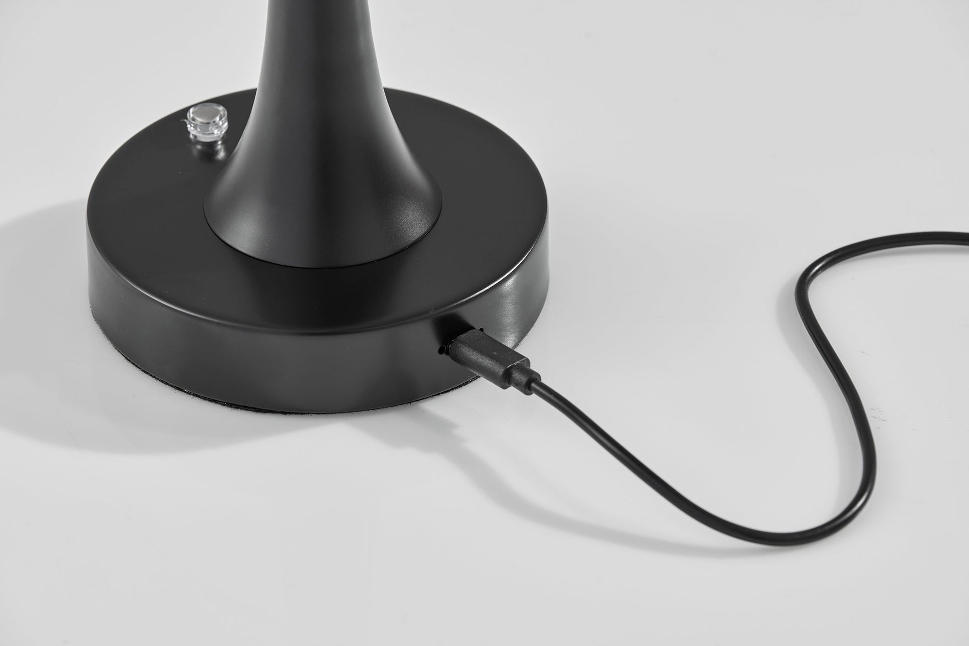 Jimmy LED Cordless Table Lamp-Lighting-DECOROLALA