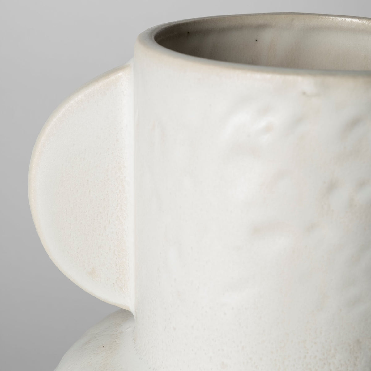 Judy Large Eggshell Ceramic Vase-Vase-DECOROLALA