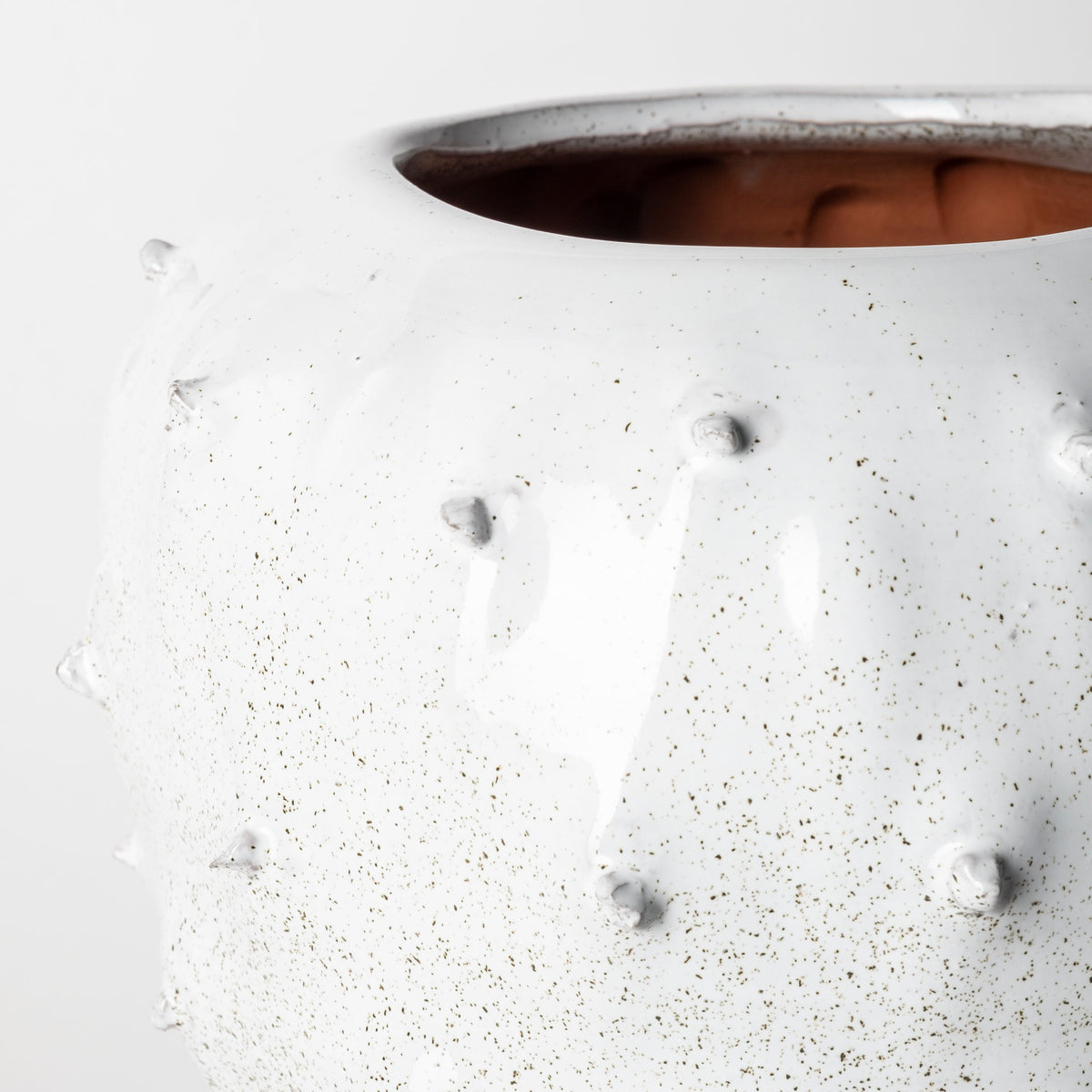 Julian Small Glossy White Ceramic Spoked Vase-Vase-DECOROLALA