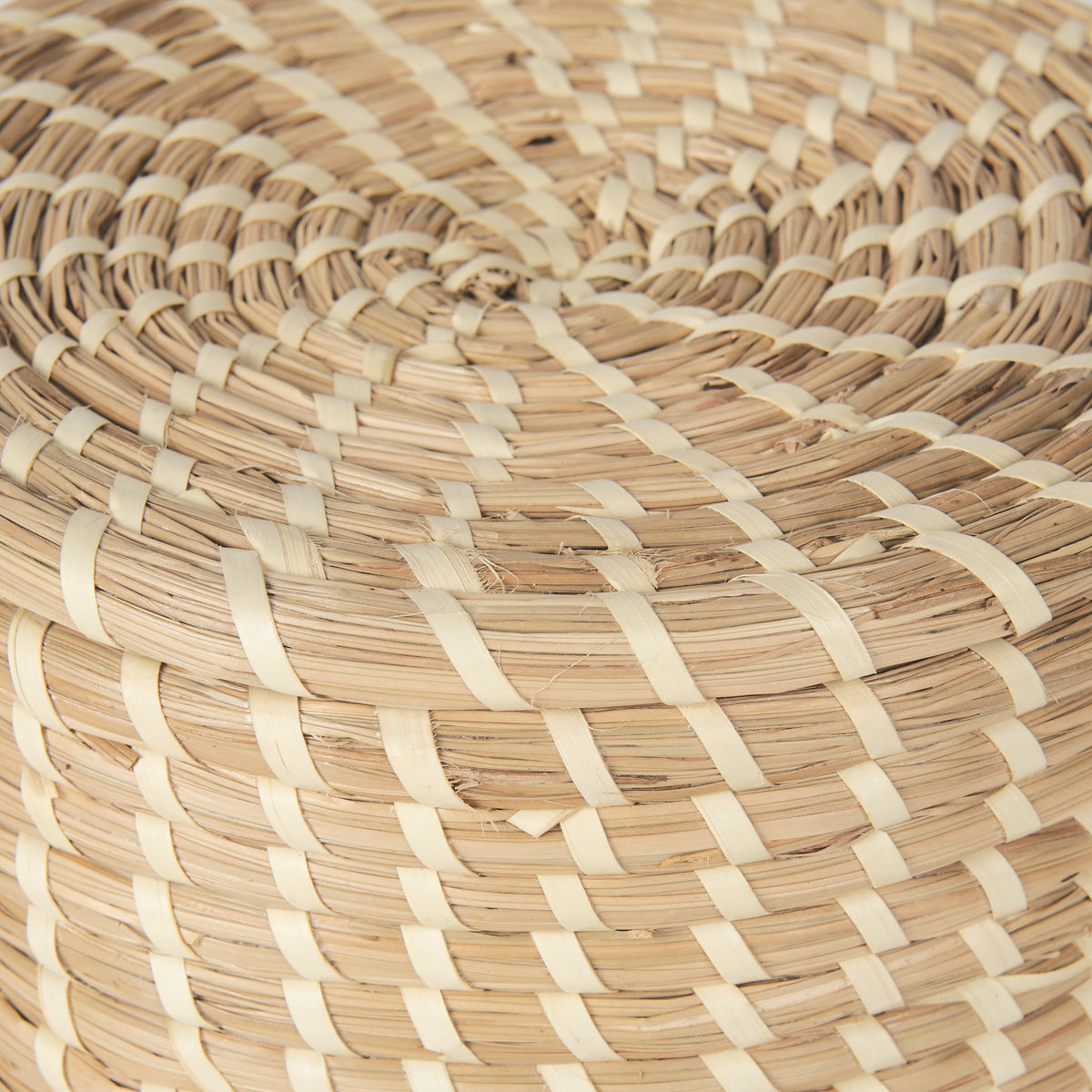 Kailini Set of 3 Nesting Seagrass & Palm Leaf Boxes with Lids-Boxes-DECOROLALA