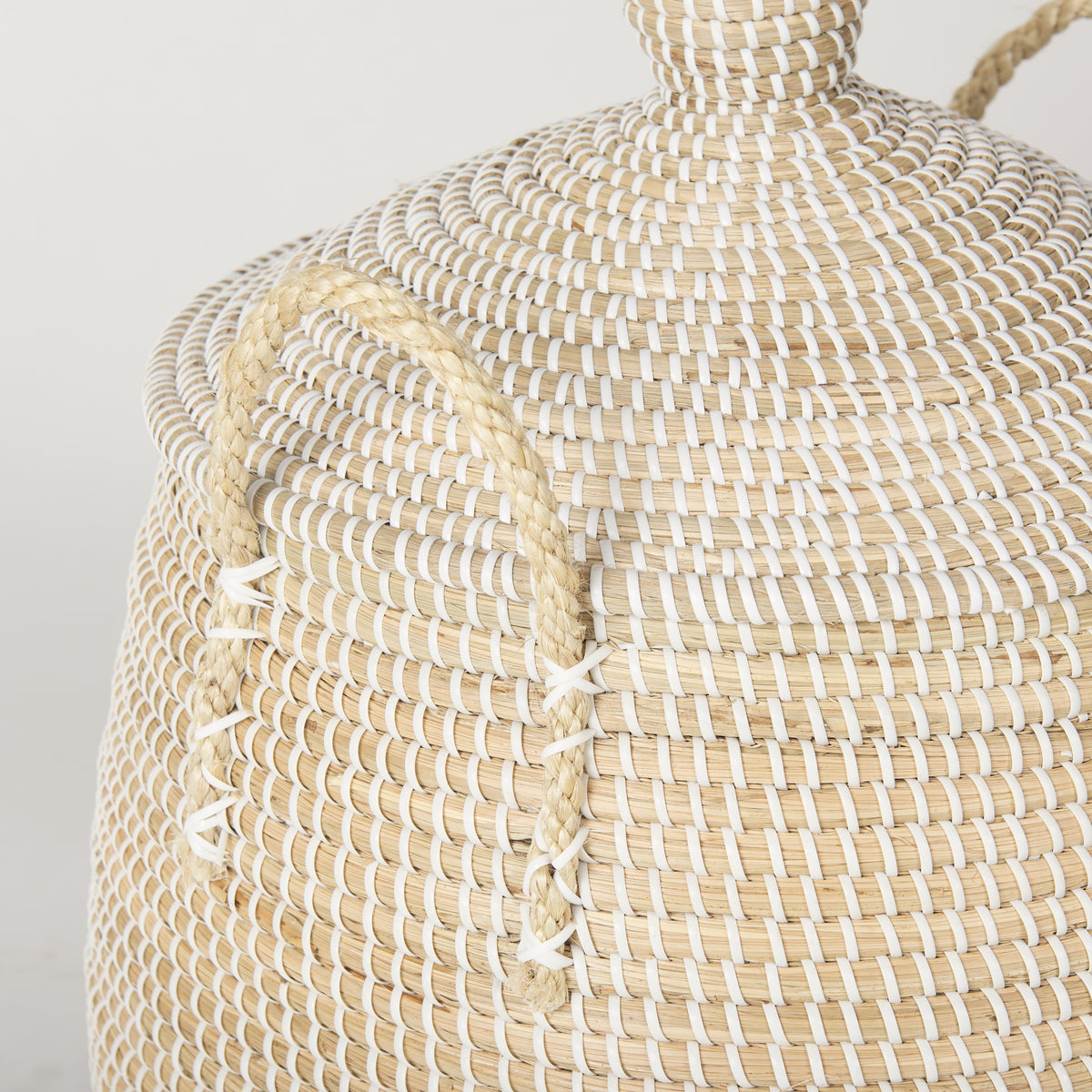 Kairi Set of 2 Seagrass Floor Baskets w/ Lids and Handles-Decorative Baskets-DECOROLALA