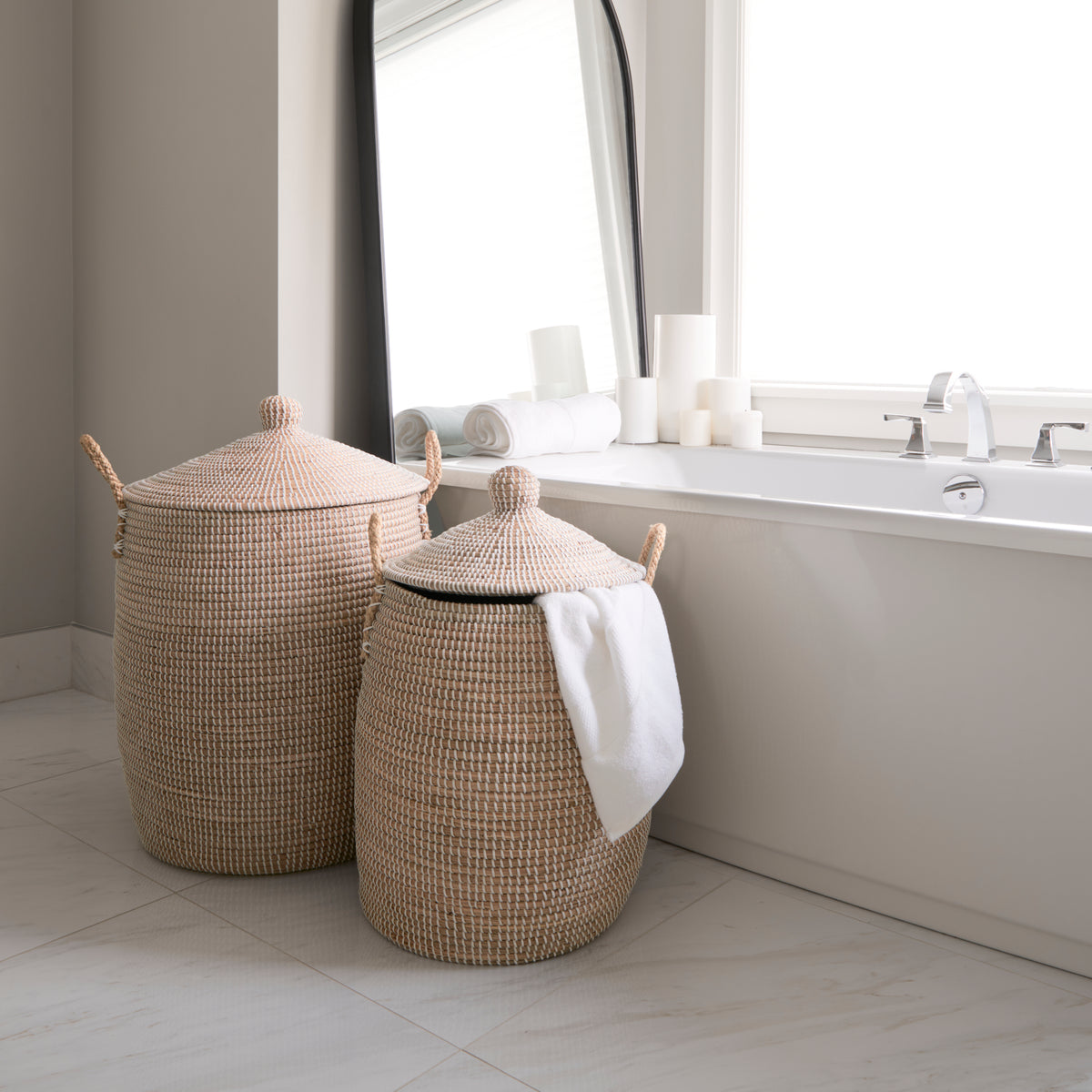 Kairi Set of 2 Seagrass Floor Baskets w/ Lids and Handles-Decorative Baskets-DECOROLALA