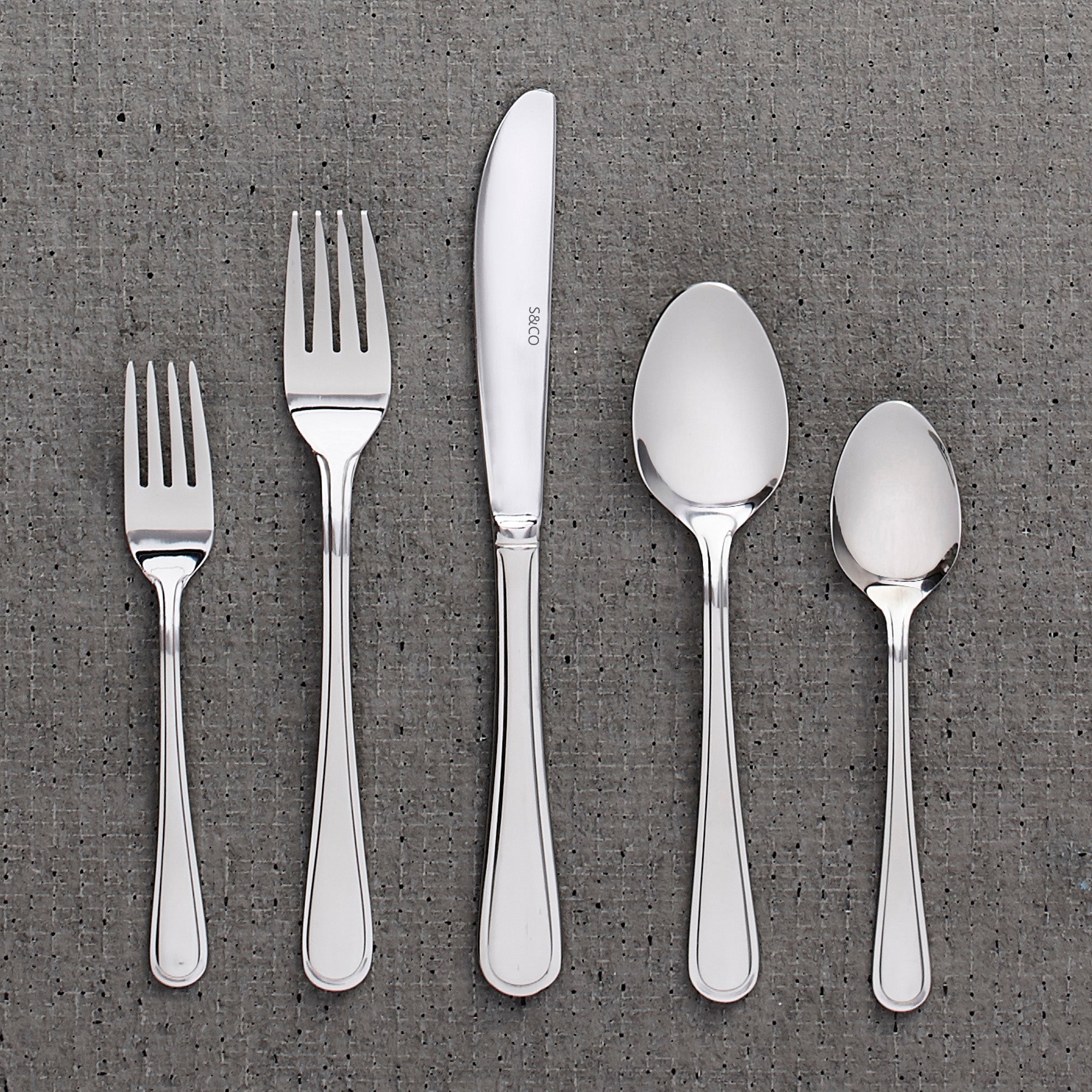 Kelby 20-Piece Flatware Set - 18/0 Stainless Steel-Cutlery and Flatware-DECOROLALA