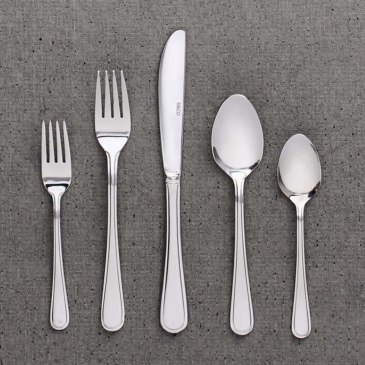 Kelby 20-Piece Flatware Set - 18/0 Stainless Steel-Flatware-DECOROLALA