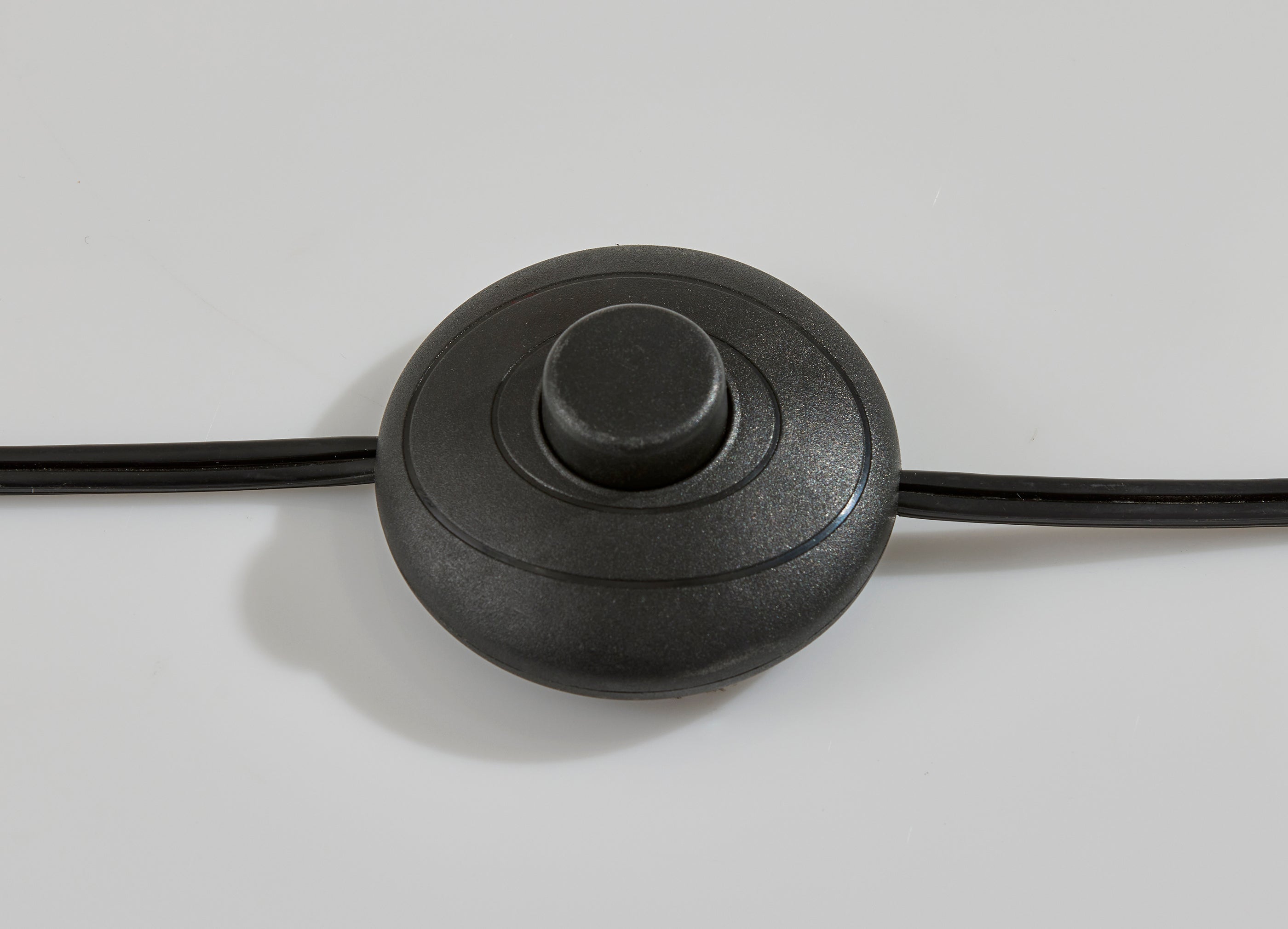 Kendra Floor Lamp-Lighting-DECOROLALA