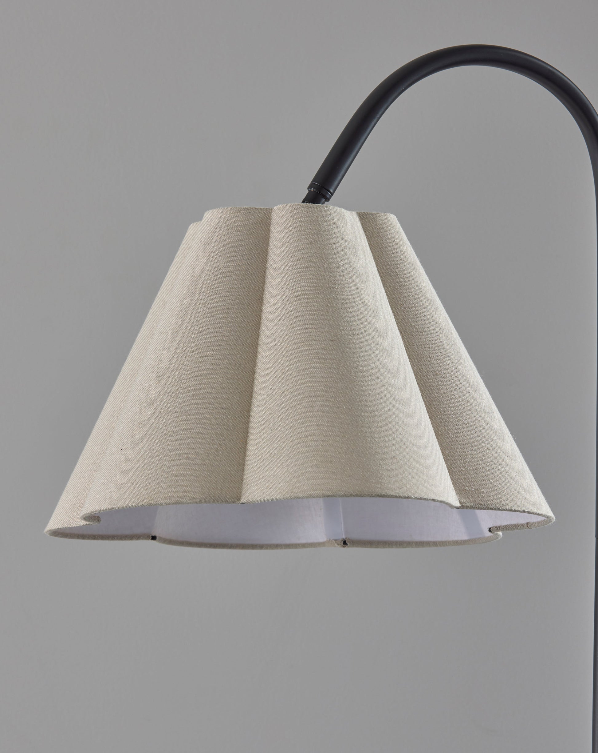 Kendra Floor Lamp-Lighting-DECOROLALA