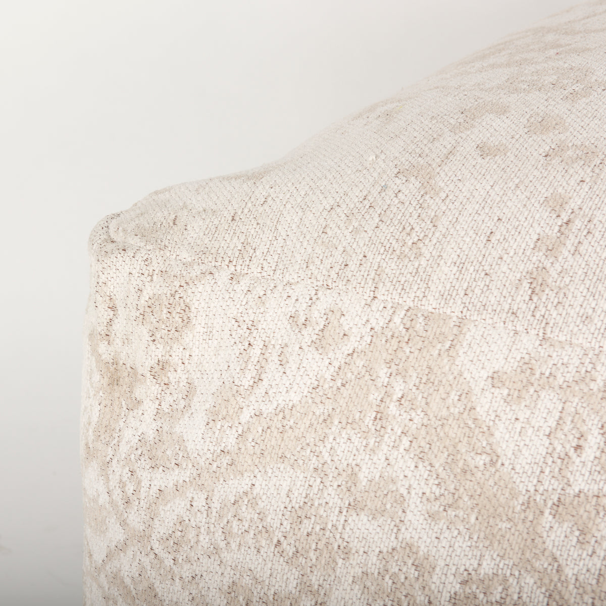 Khloe Large Cream Pouf-Poufs-DECOROLALA