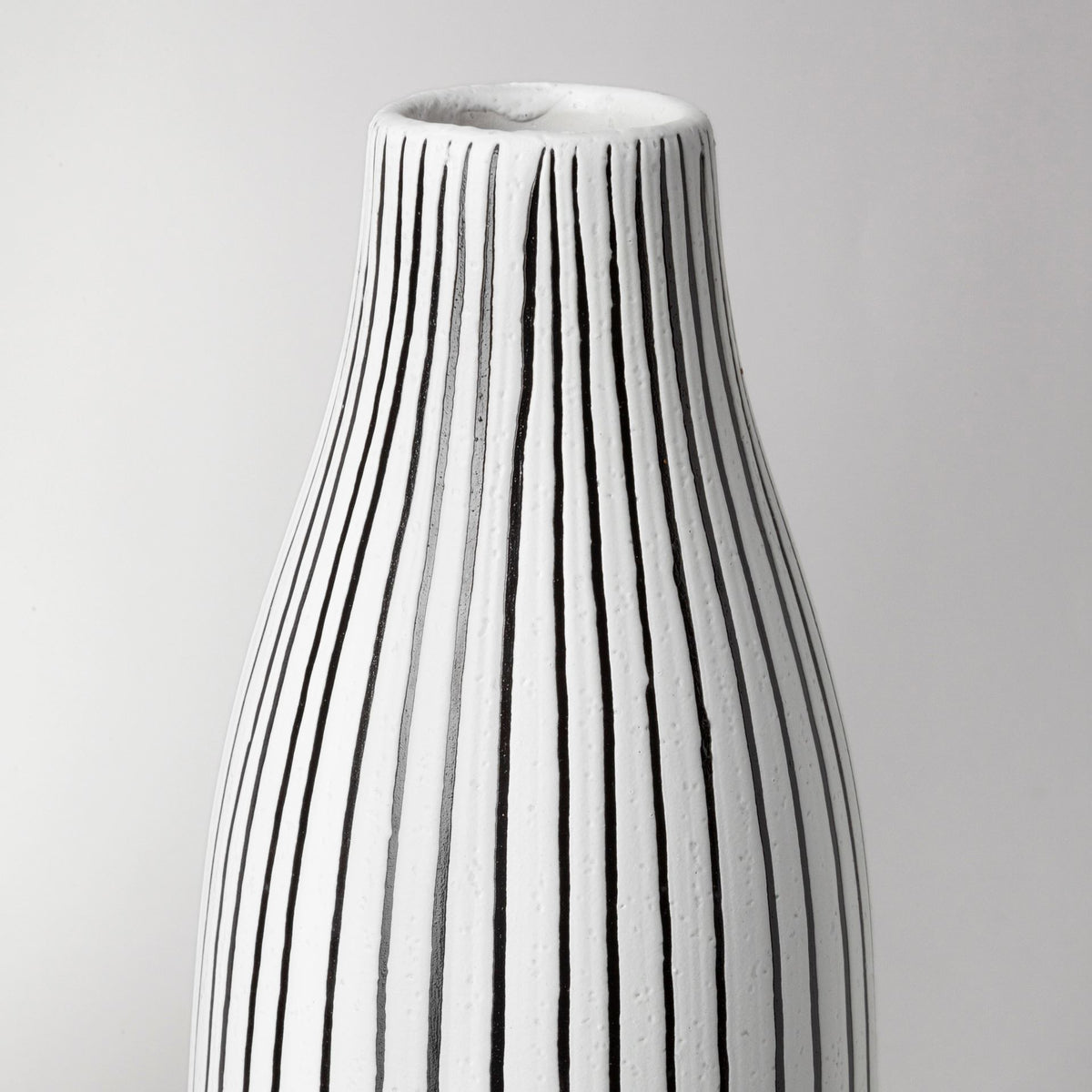 Kira I Small White Pinstripe Ceramic Vase-Vase-DECOROLALA