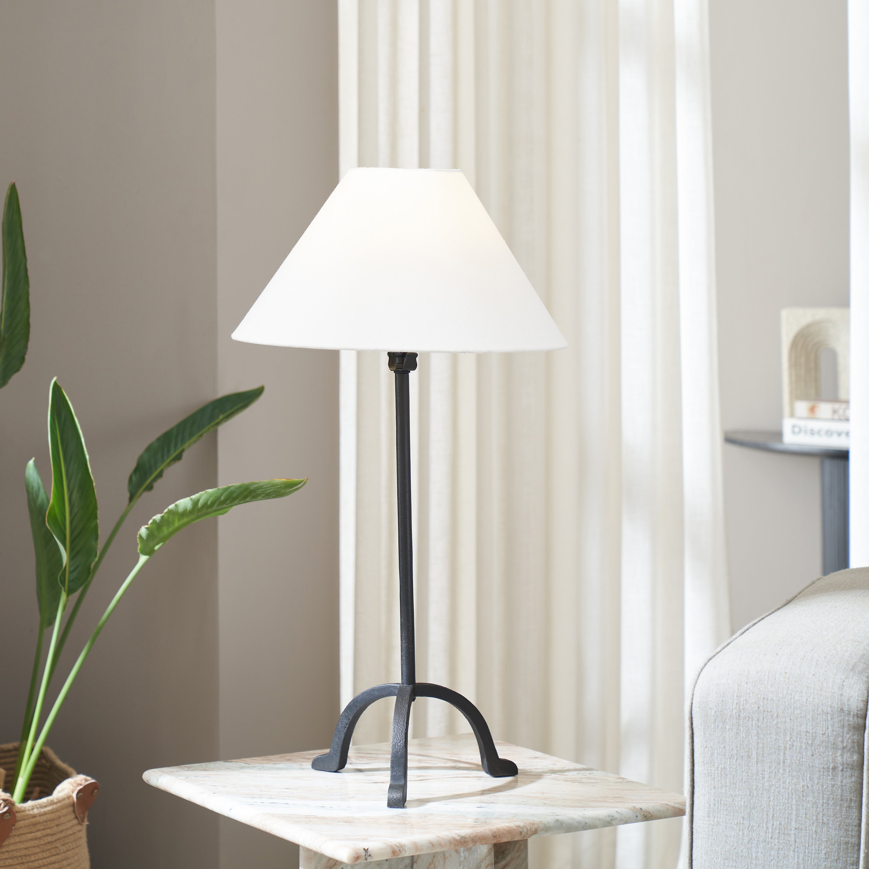 Kitts 27.25" Table Lamp, Black-Table Lamp-DECOROLALA