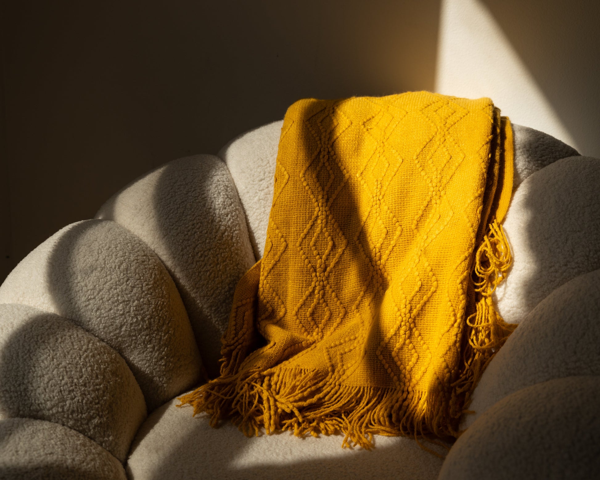 Knit Yellow Throw Blanket with Fringe-Throw Blankets-DECOROLALA