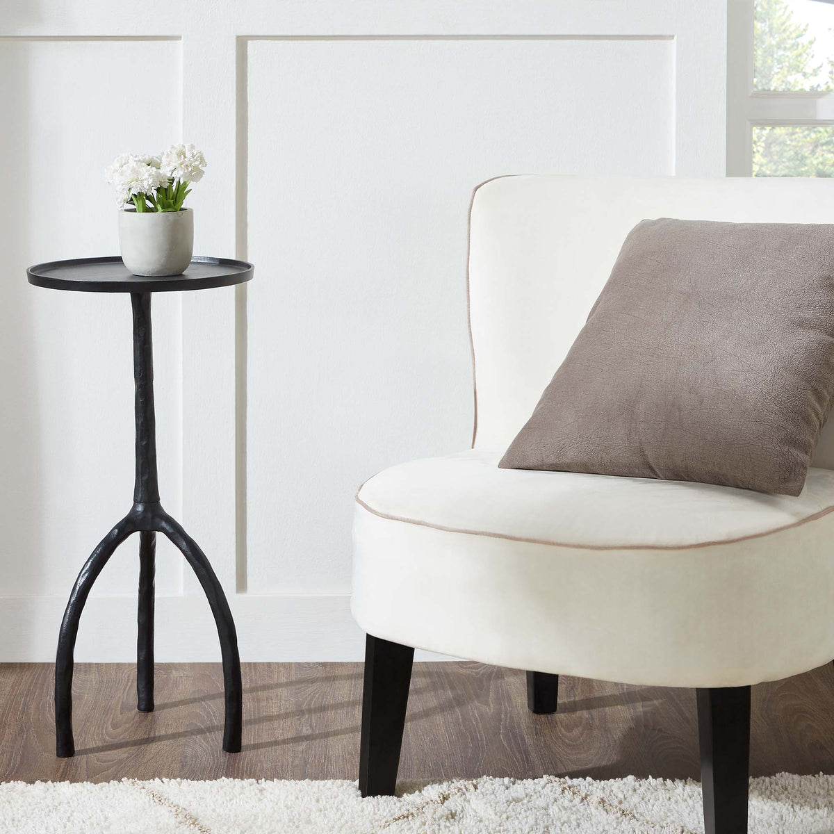 Konsta Indoor Aluminum Table, Matte Black-Tables-DECOROLALA