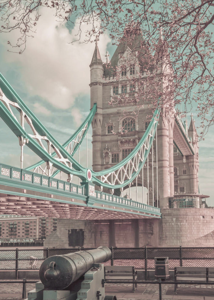 LONDON Tower Bridge in Detail | urban vintage style-canvas-DECOROLALA