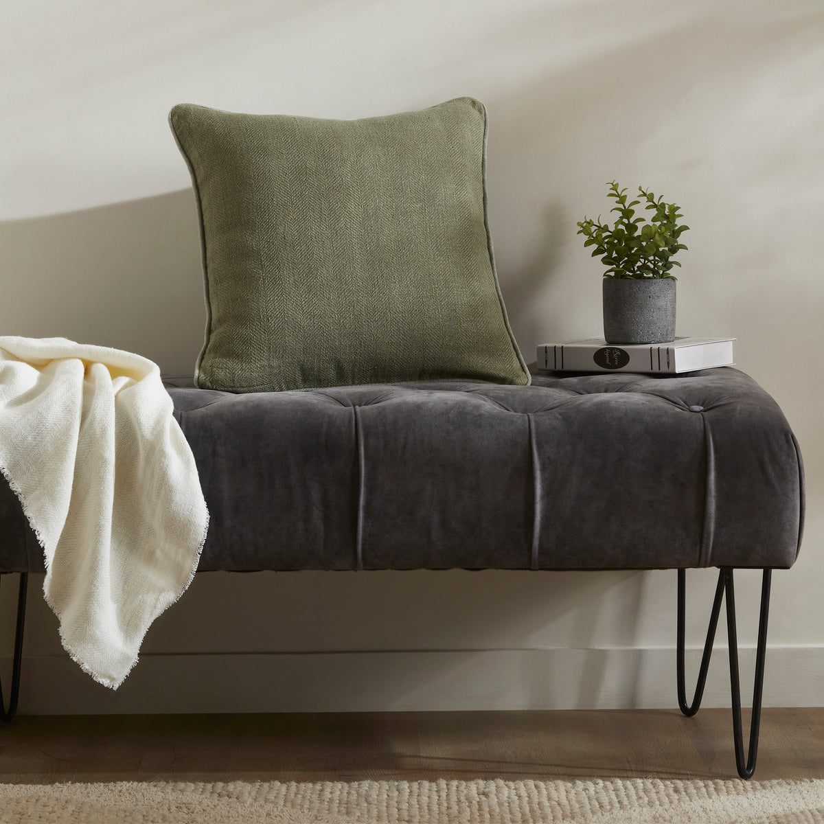 Lavigne Indoor Pillow-Throw Pillows-DECOROLALA