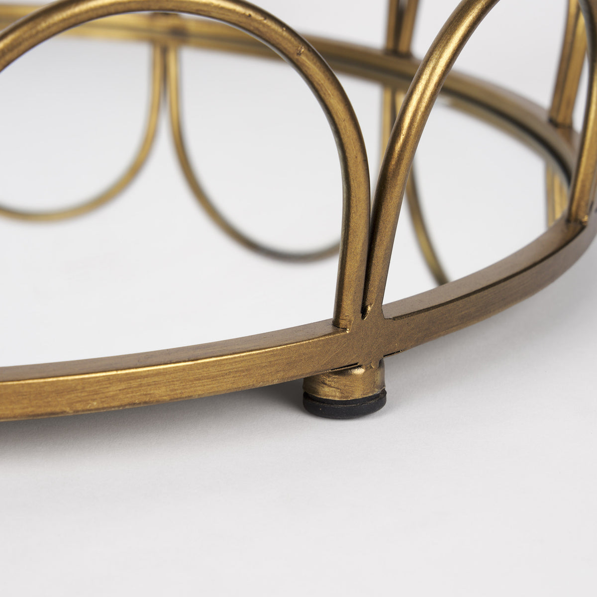 Lenore Round Mirrored Trays with Scalloped Metal Trim - Set of 2-Objects-DECOROLALA