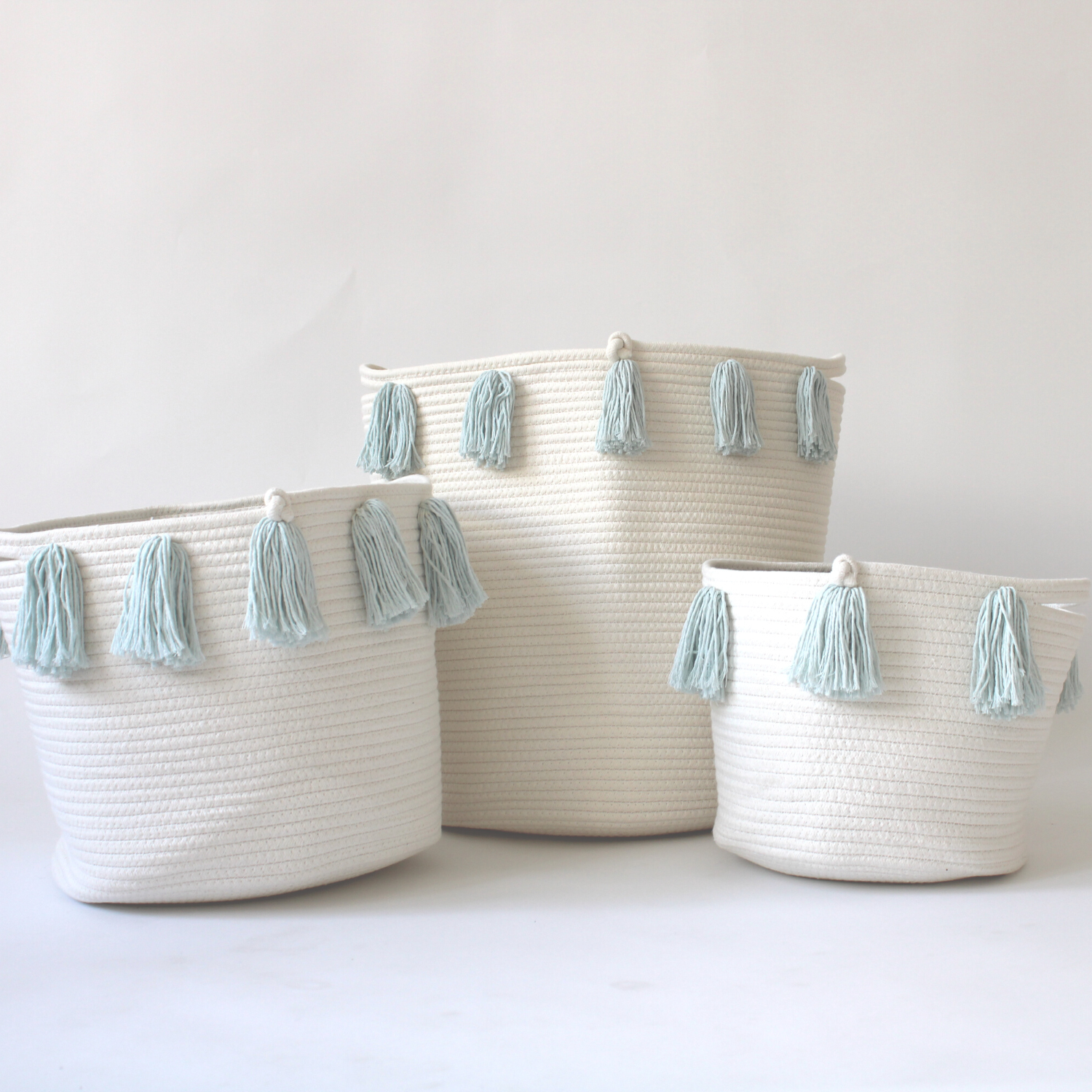 Light Blue Tassel Basket - Large-Basket-DECOROLALA