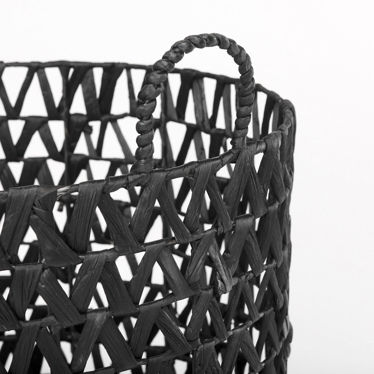 Lola (Set of 3) Black Water Hyacinth Zig Zag Weave Round Basket W/ Handles-Decorative Baskets-DECOROLALA