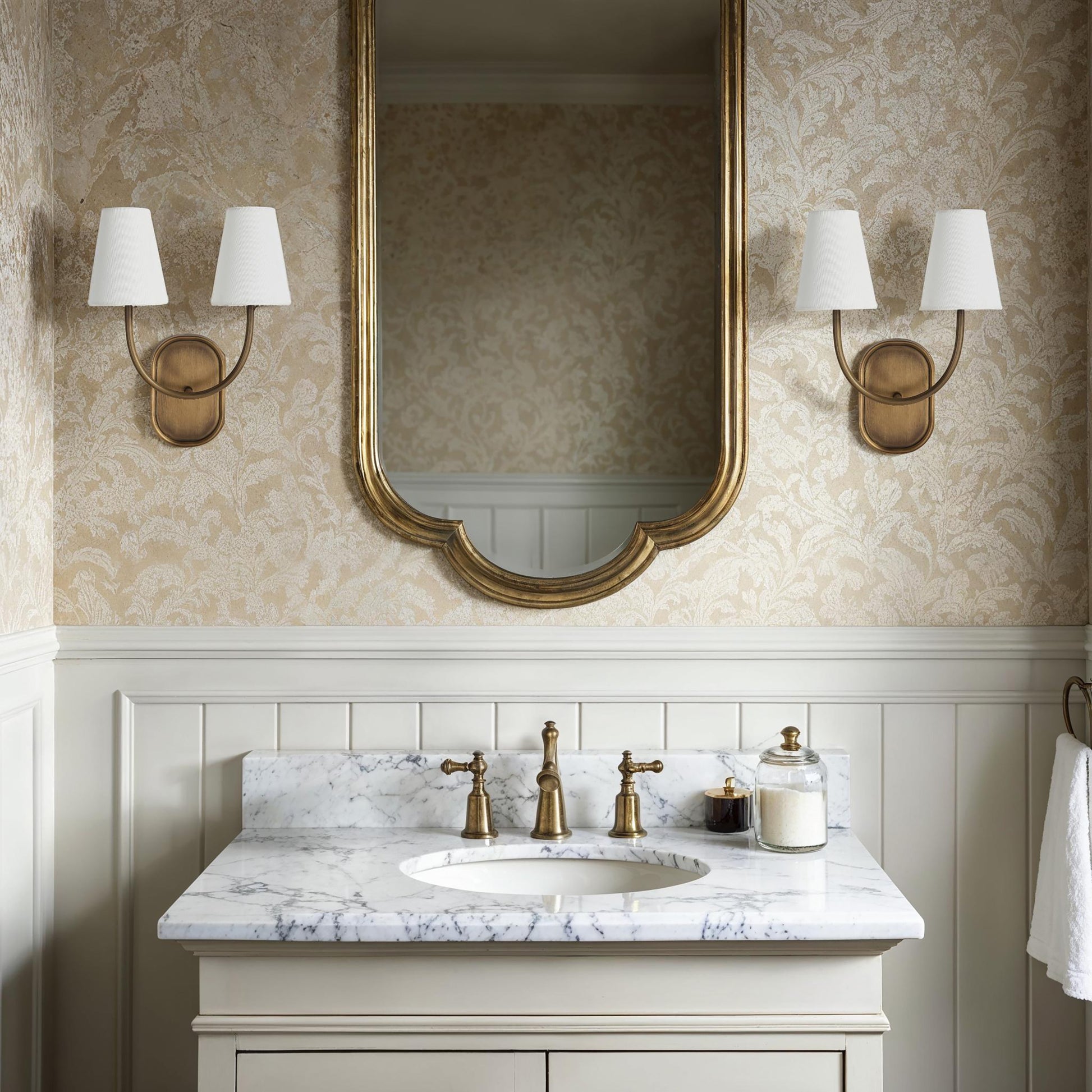 Maddie 15.5" 2-Light Wall Sconce, Brass-Wall Sconce-DECOROLALA