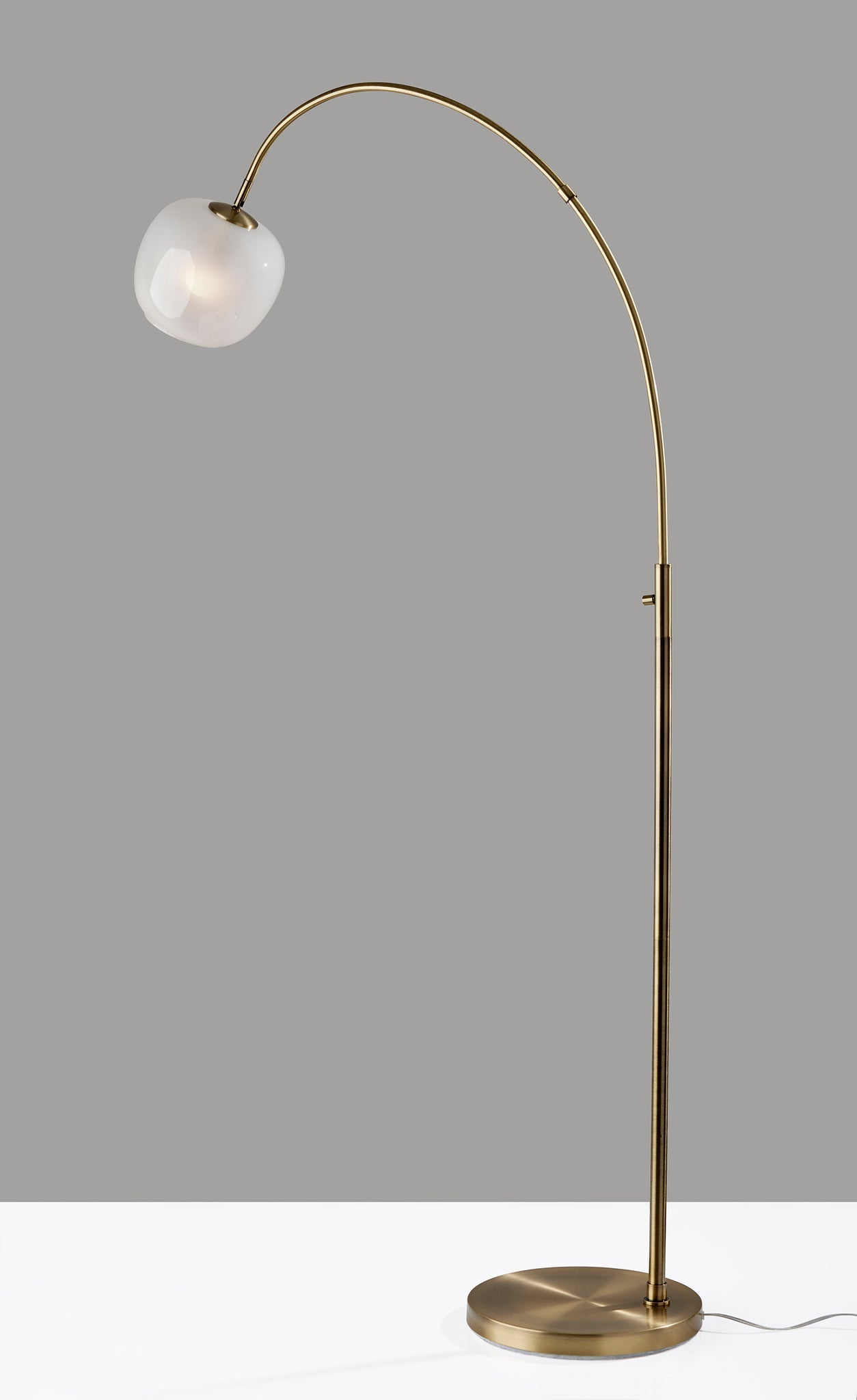 Magnolia Arc Lamp 72" Brass - 39.5" Reach-Lighting-DECOROLALA