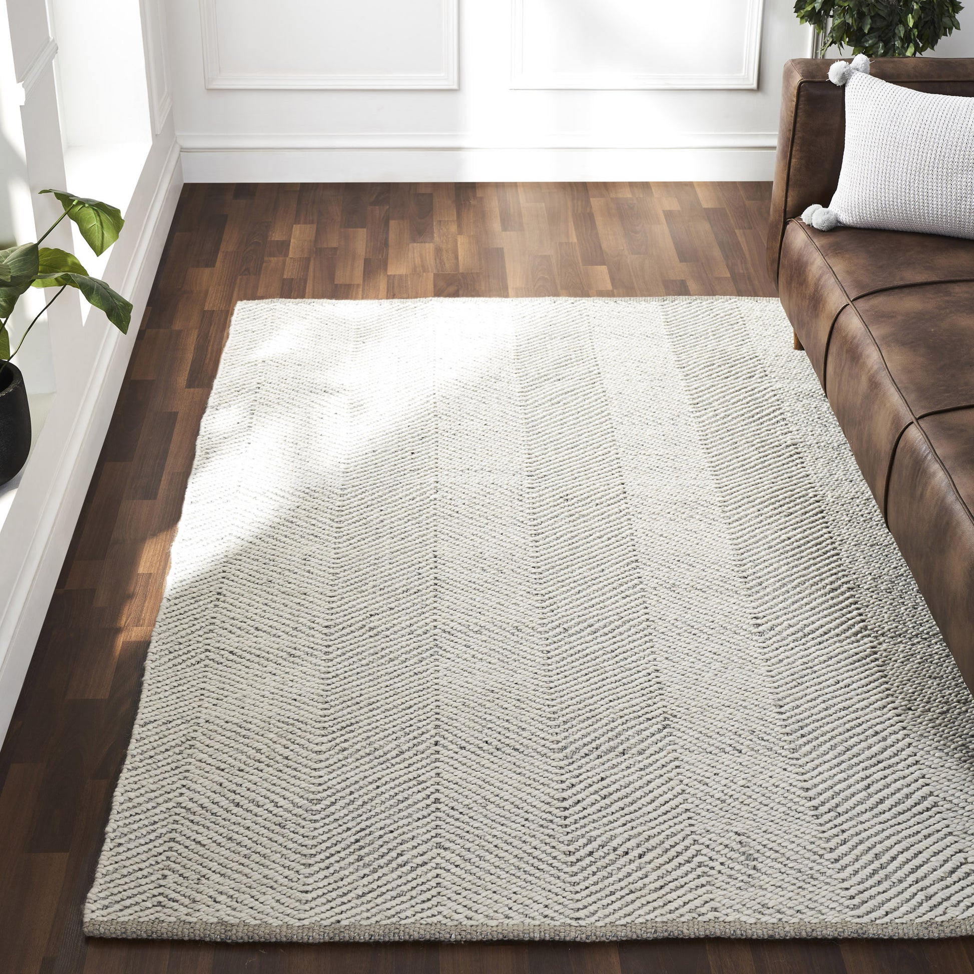 Malur Handwoven Wool Blend Indoor Rug-Indoor Rug-DECOROLALA