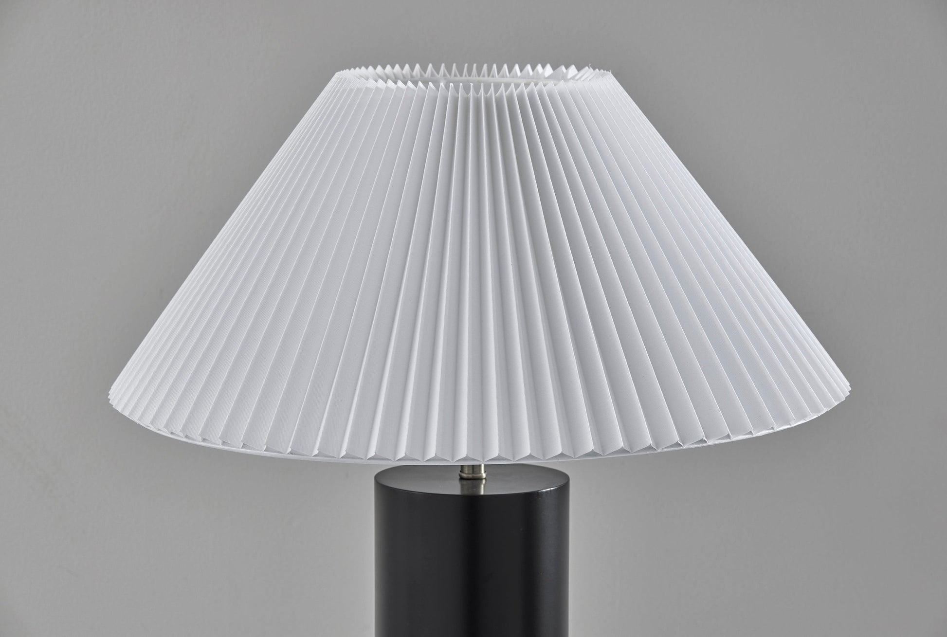 Marta 25.5" Table Lamp - Black Wood White Shade-Lighting-DECOROLALA