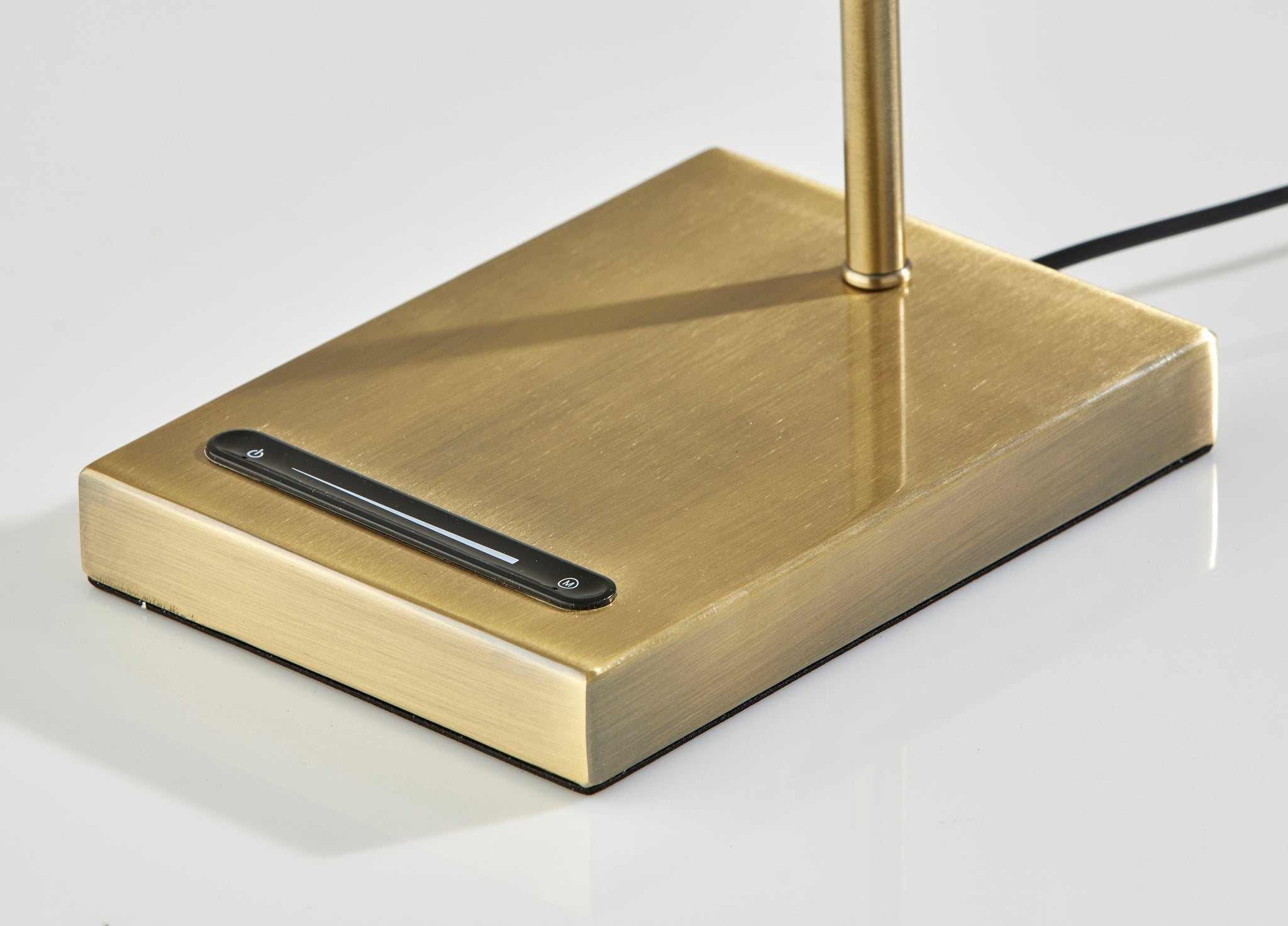 Matilda LED Table Lamp w. Smart Switch-Lighting-DECOROLALA